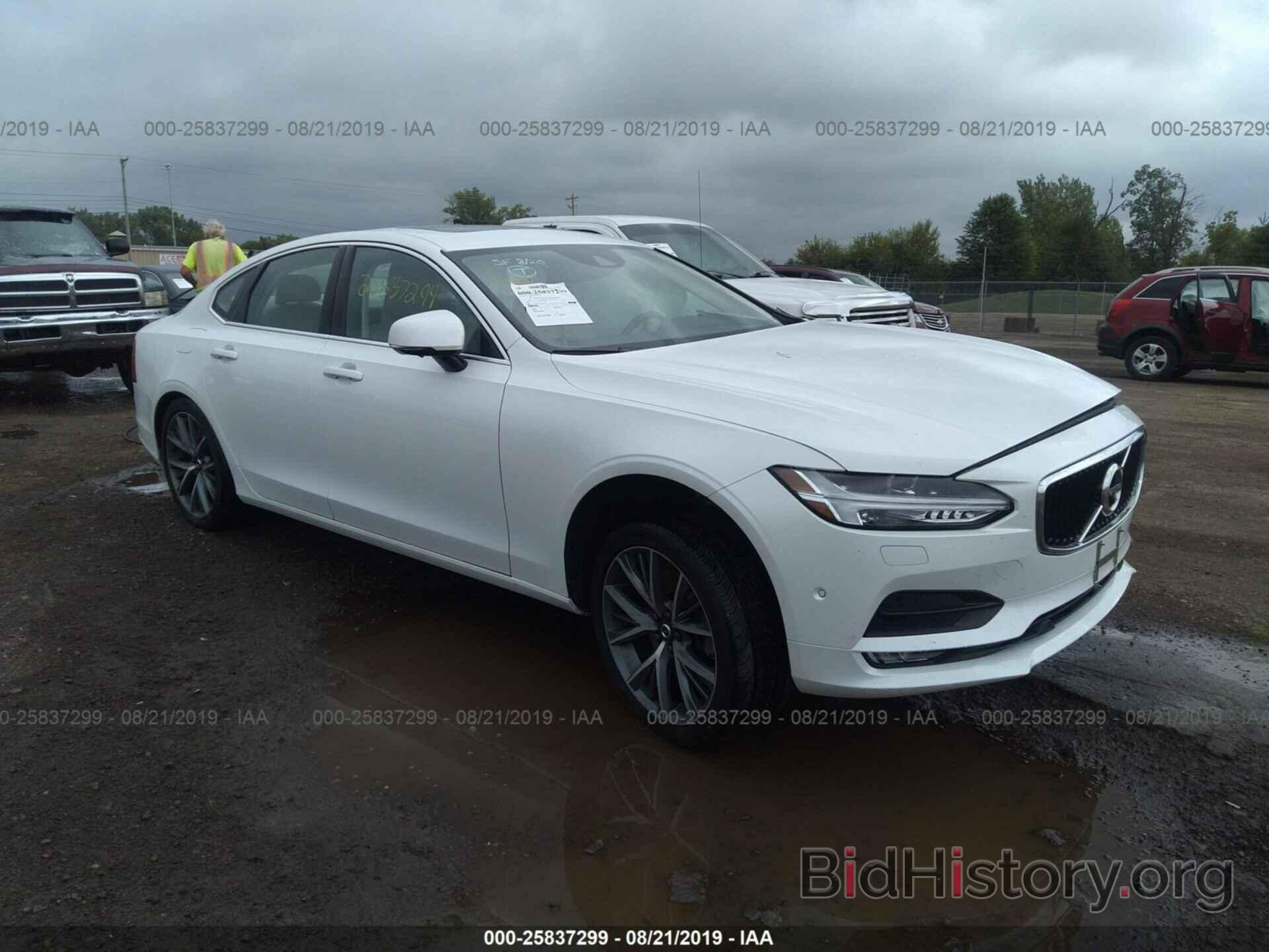 Photo YV1A22MK4H1015932 - VOLVO S90 2017