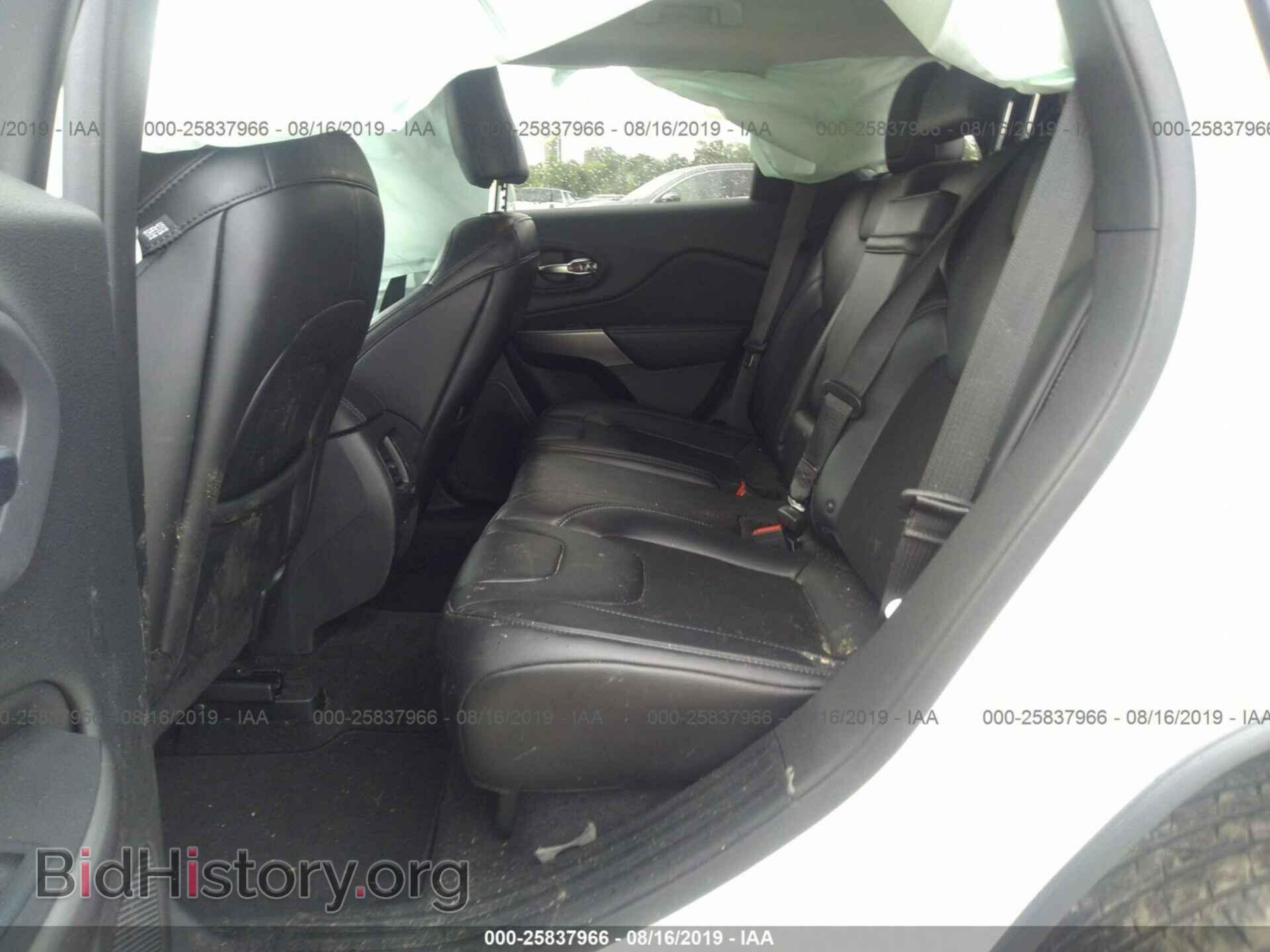 2019 JEEP CHEROKEE - VIN: 1C4PJLLB0KD202116 - Photo 8
