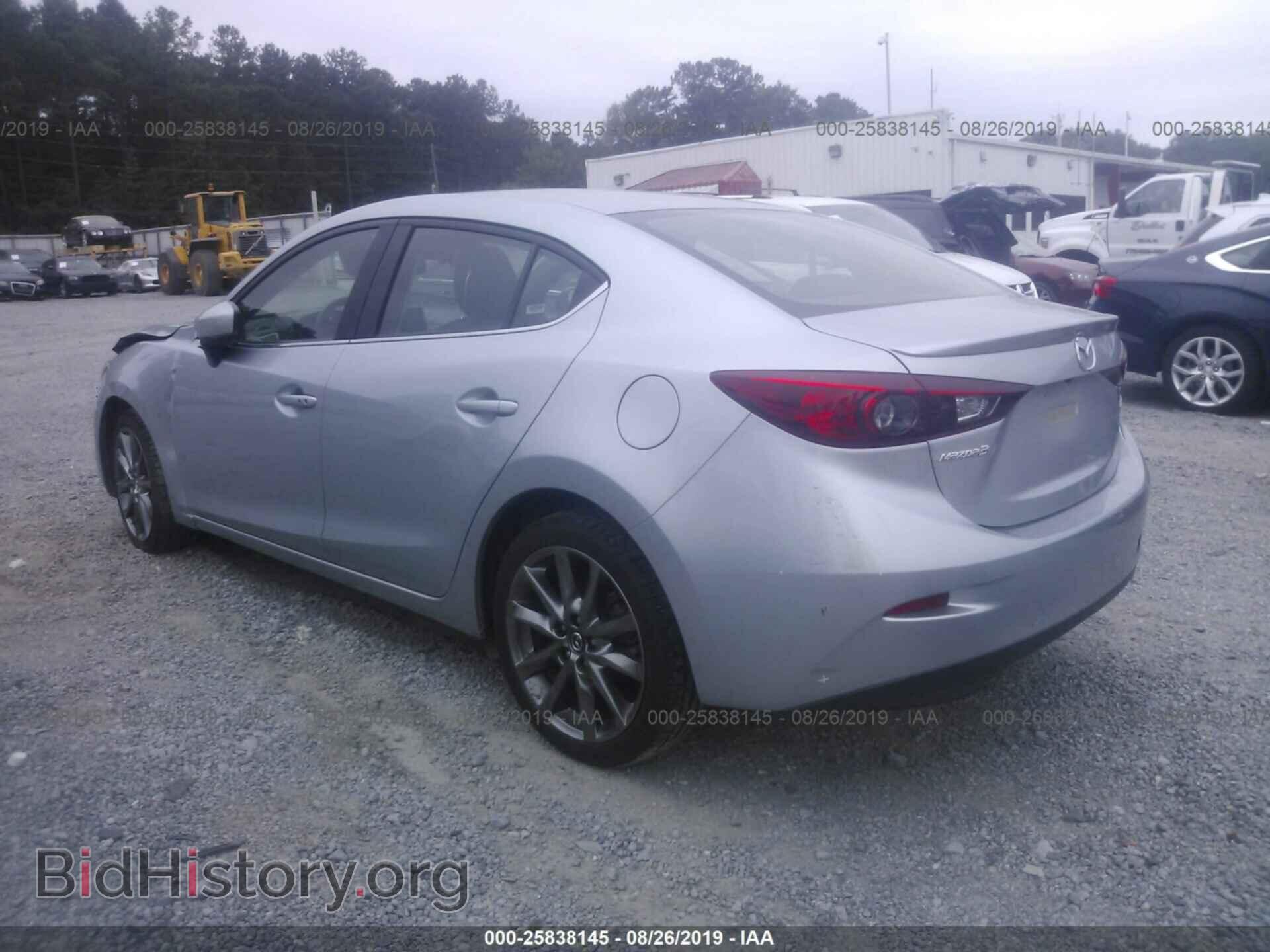 2018 MAZDA 3 - VIN: 3MZBN1V39JM199760 - Фото 3