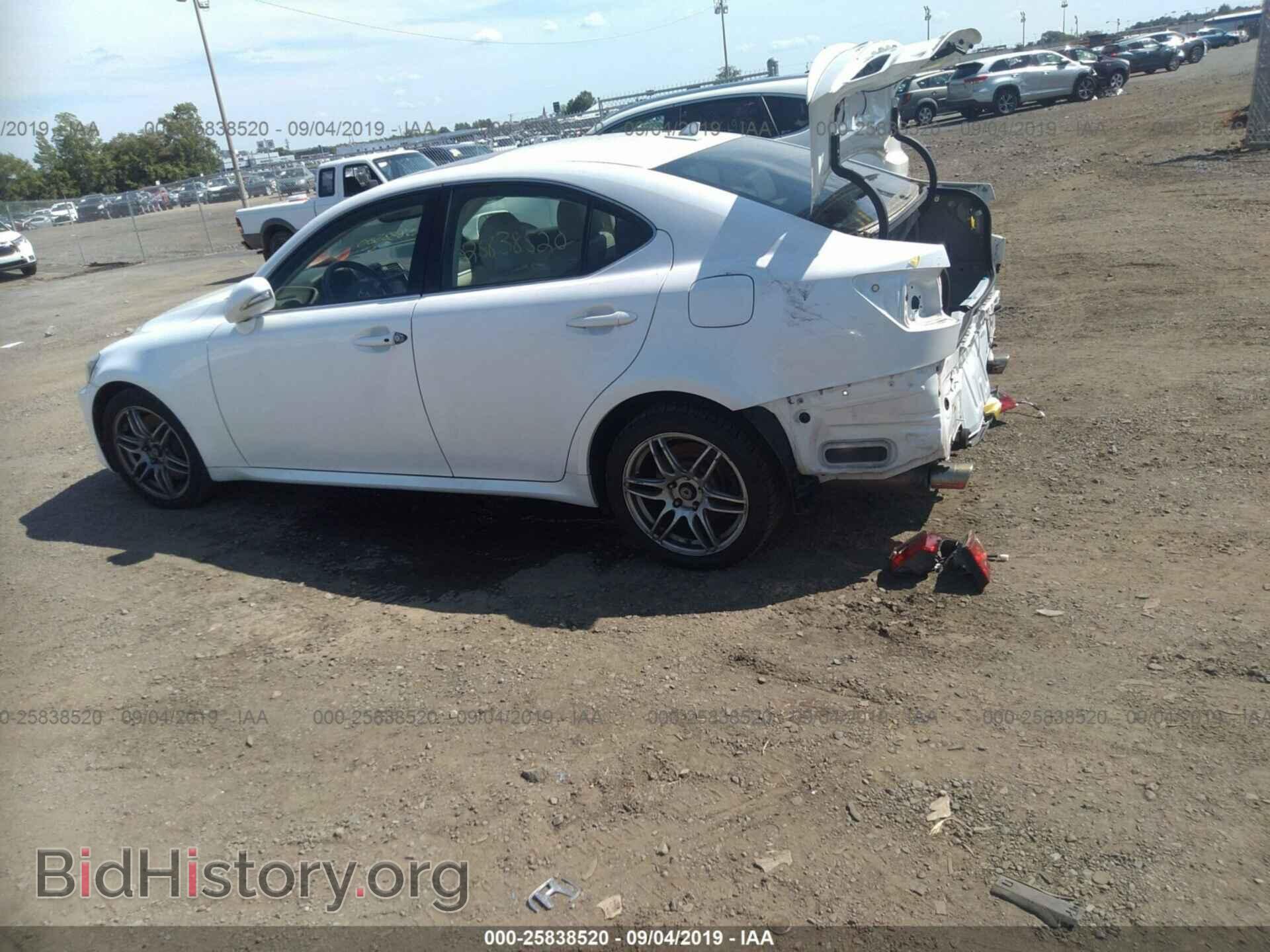 2011 LEXUS IS - VIN: JTHCE5C20B5002022 - Фото 3