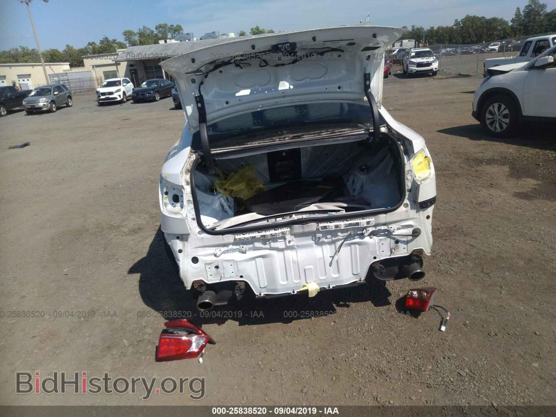 2011 LEXUS IS - VIN: JTHCE5C20B5002022 - Фото 6