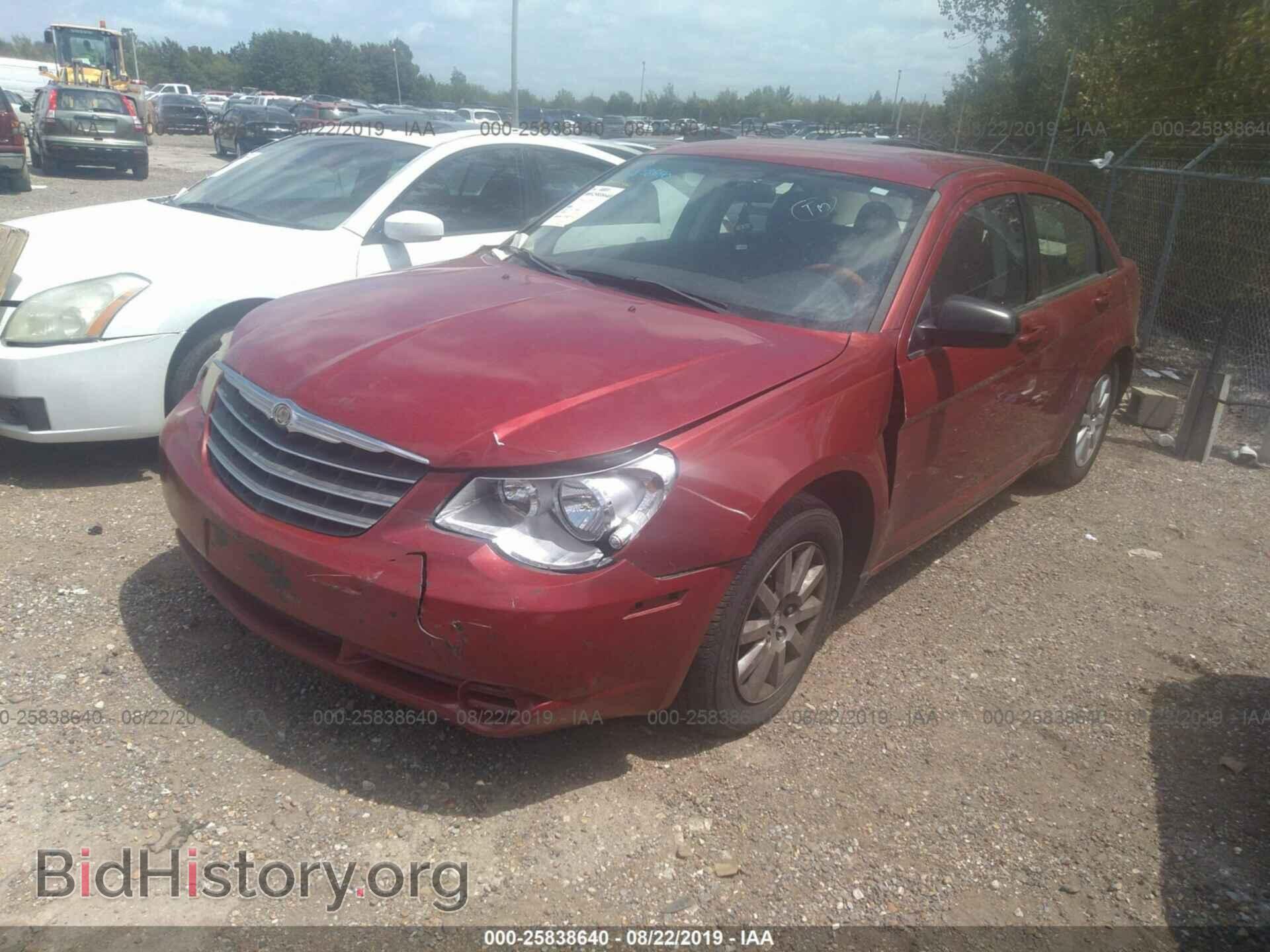 2010 CHRYSLER SEBRING - VIN: 1C3CC4FB5AN212616 - Фото 2