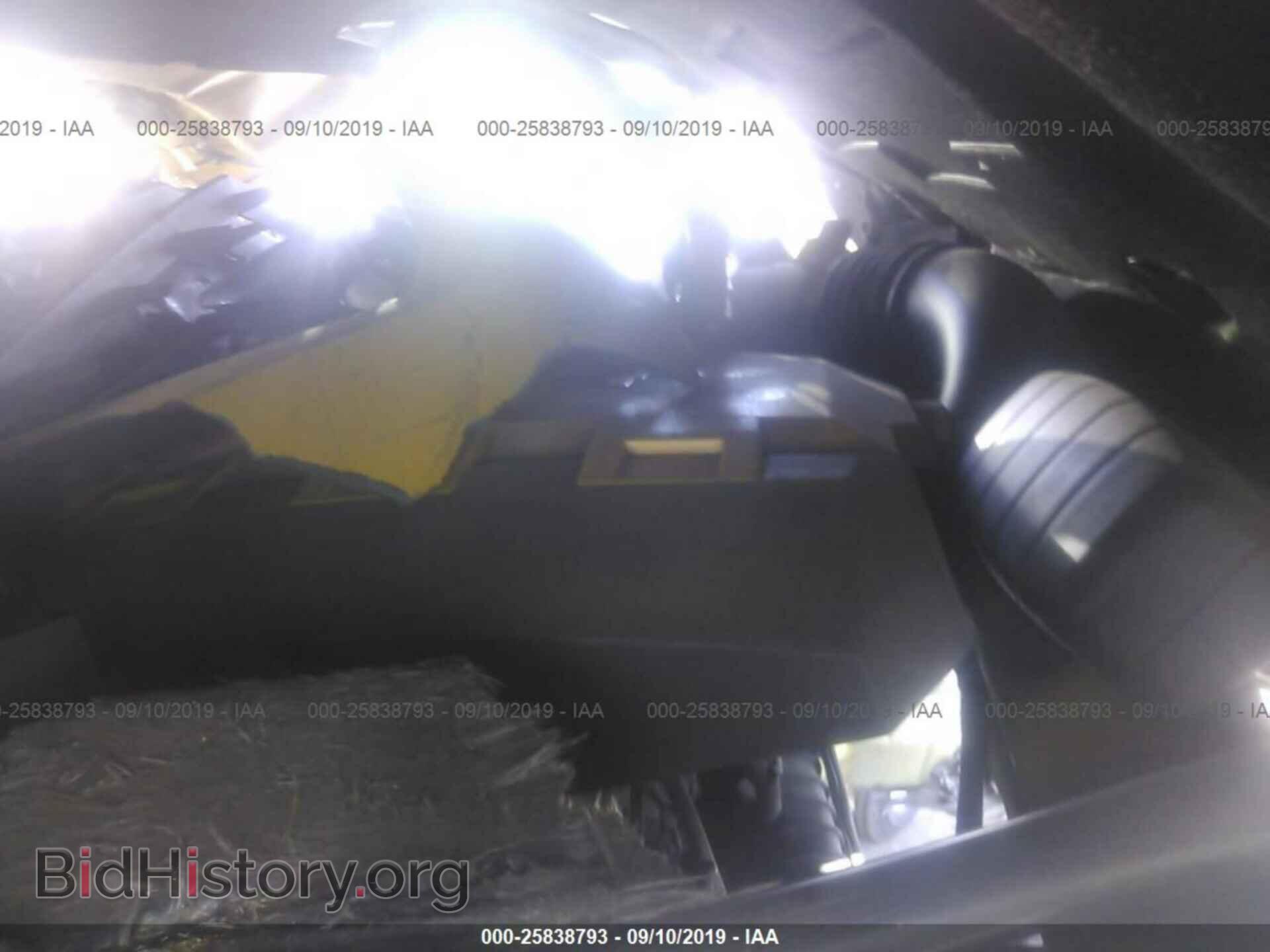 2011 CHEVROLET CAMARO - VIN: 2G1FB1ED2B9149260 - Фото 10