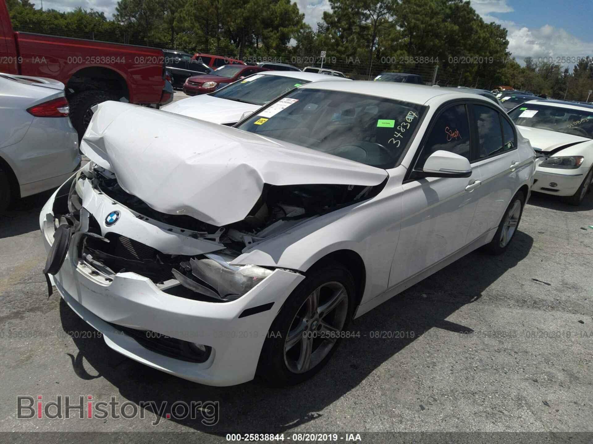 2012 BMW 328 - VIN: WBA3A5C5XCF348367 - Фото 2