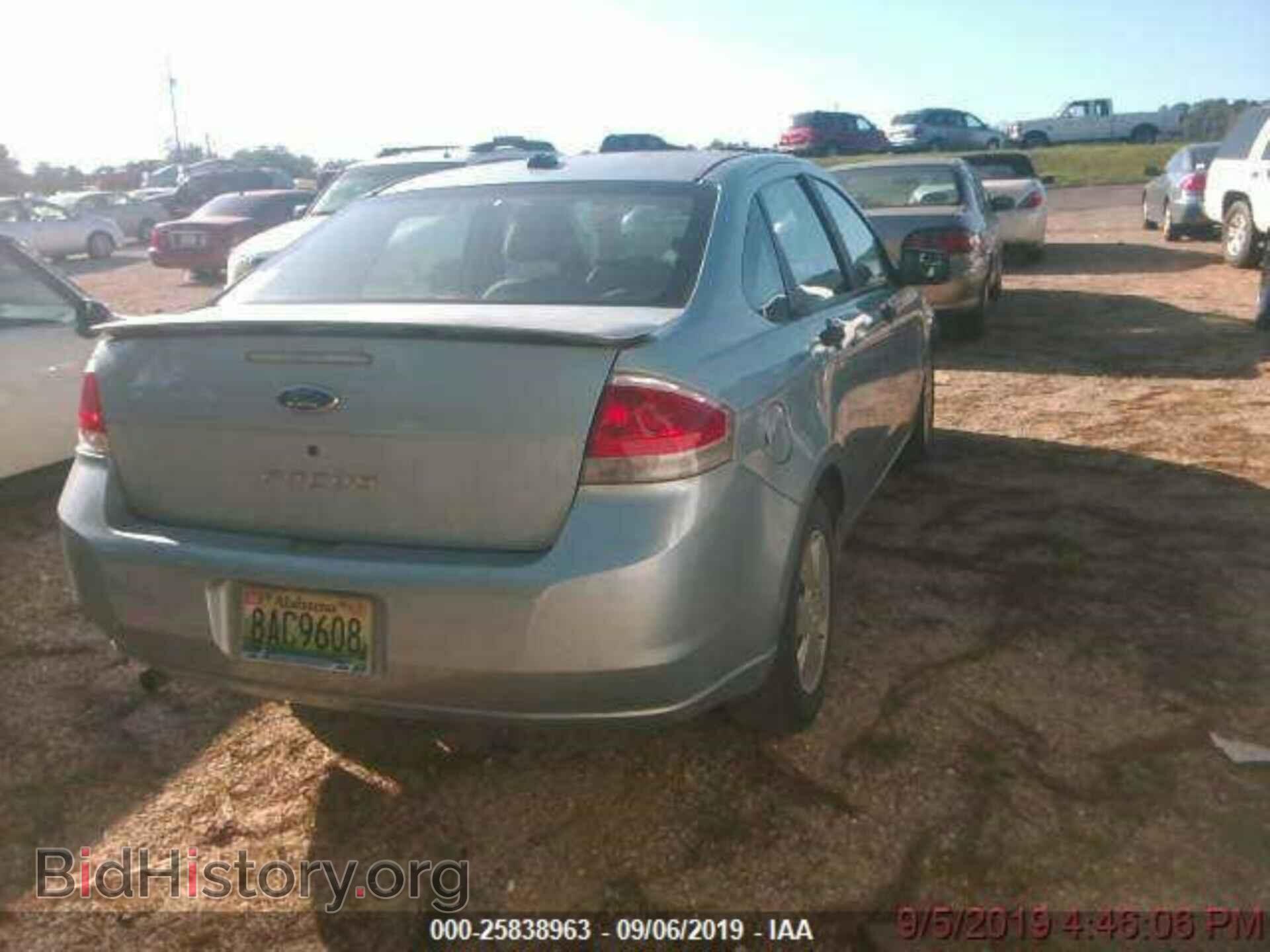 2008 FORD FOCUS - VIN: 1FAHP34N38W257593 - Фото 2