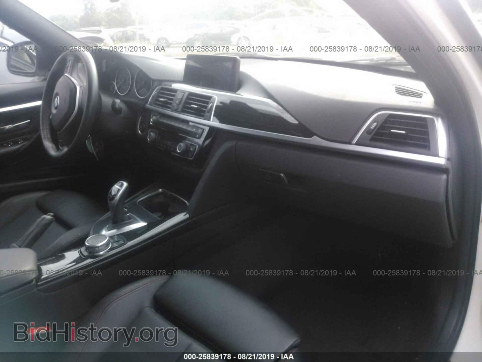 2016 BMW 328 - VIN: WBA8E3G54GNU03805 - Фото 5