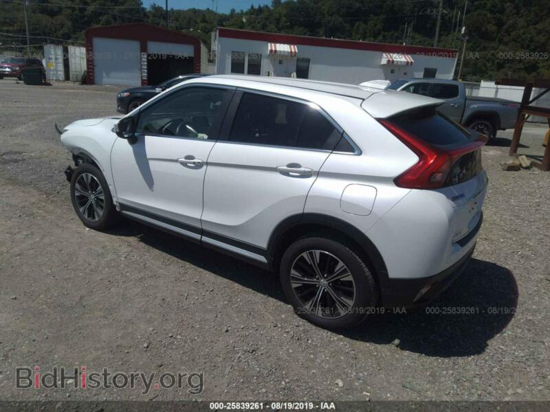 2018 Mitsubishi ECLIPSE CROSS (VIN JA4AT5AA3JZ040242) — фото 3 из 10