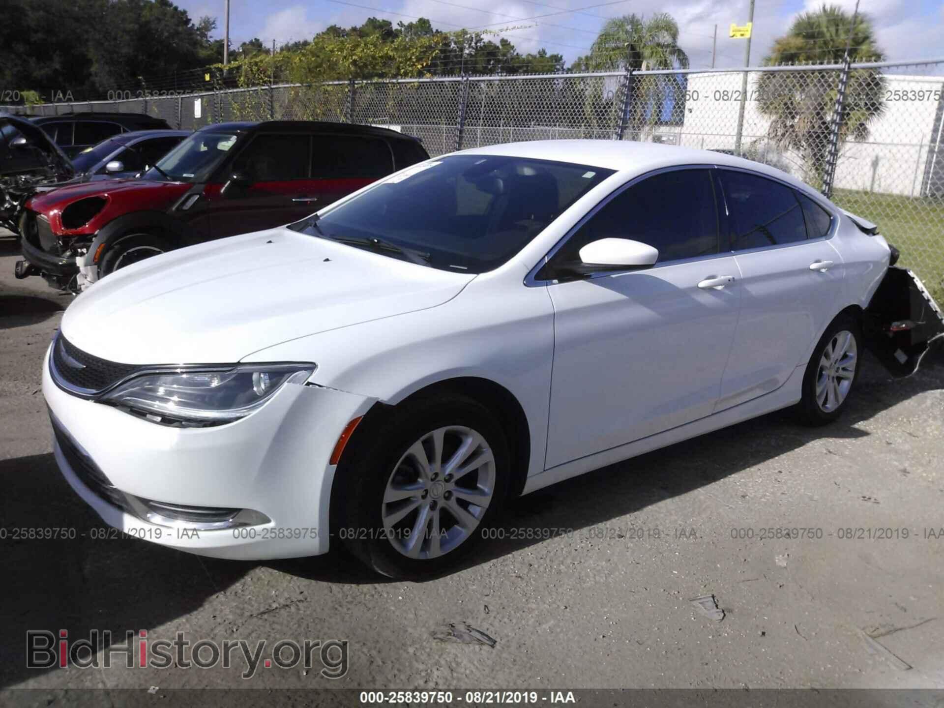 2016 CHRYSLER 200 - VIN: 1C3CCCAB1GN112233 - Фото 2