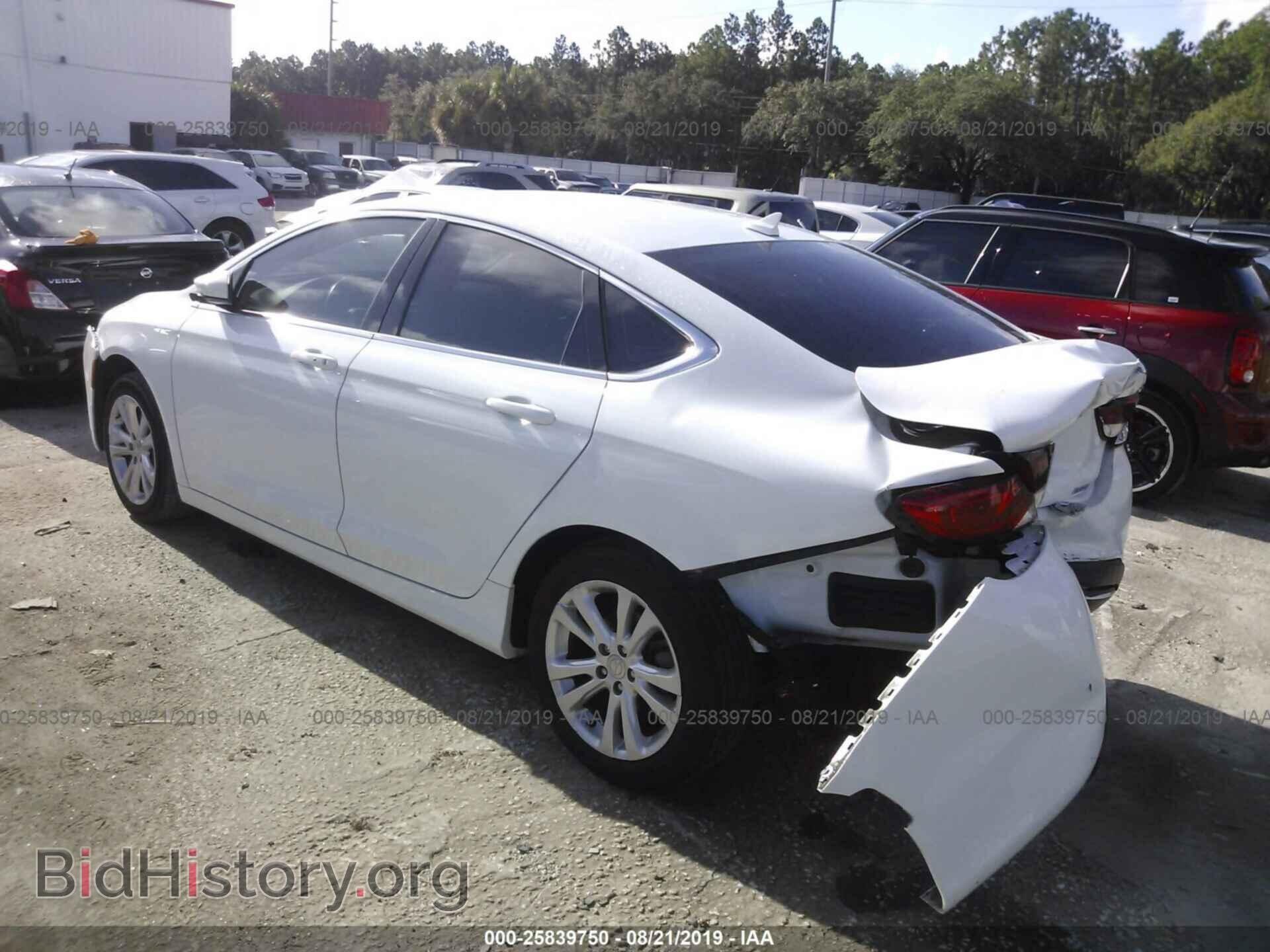2016 CHRYSLER 200 - VIN: 1C3CCCAB1GN112233 - Фото 3