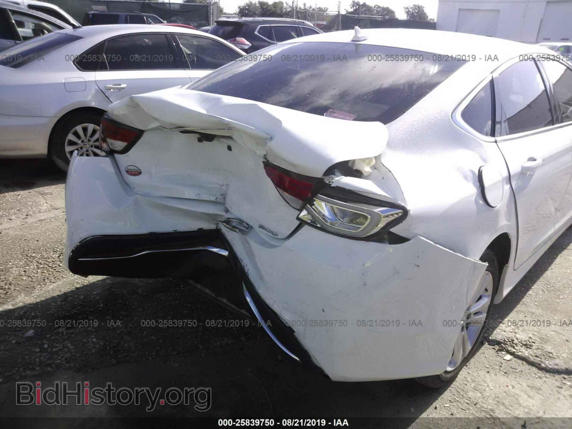 2016 CHRYSLER 200 - VIN: 1C3CCCAB1GN112233 - Фото 6