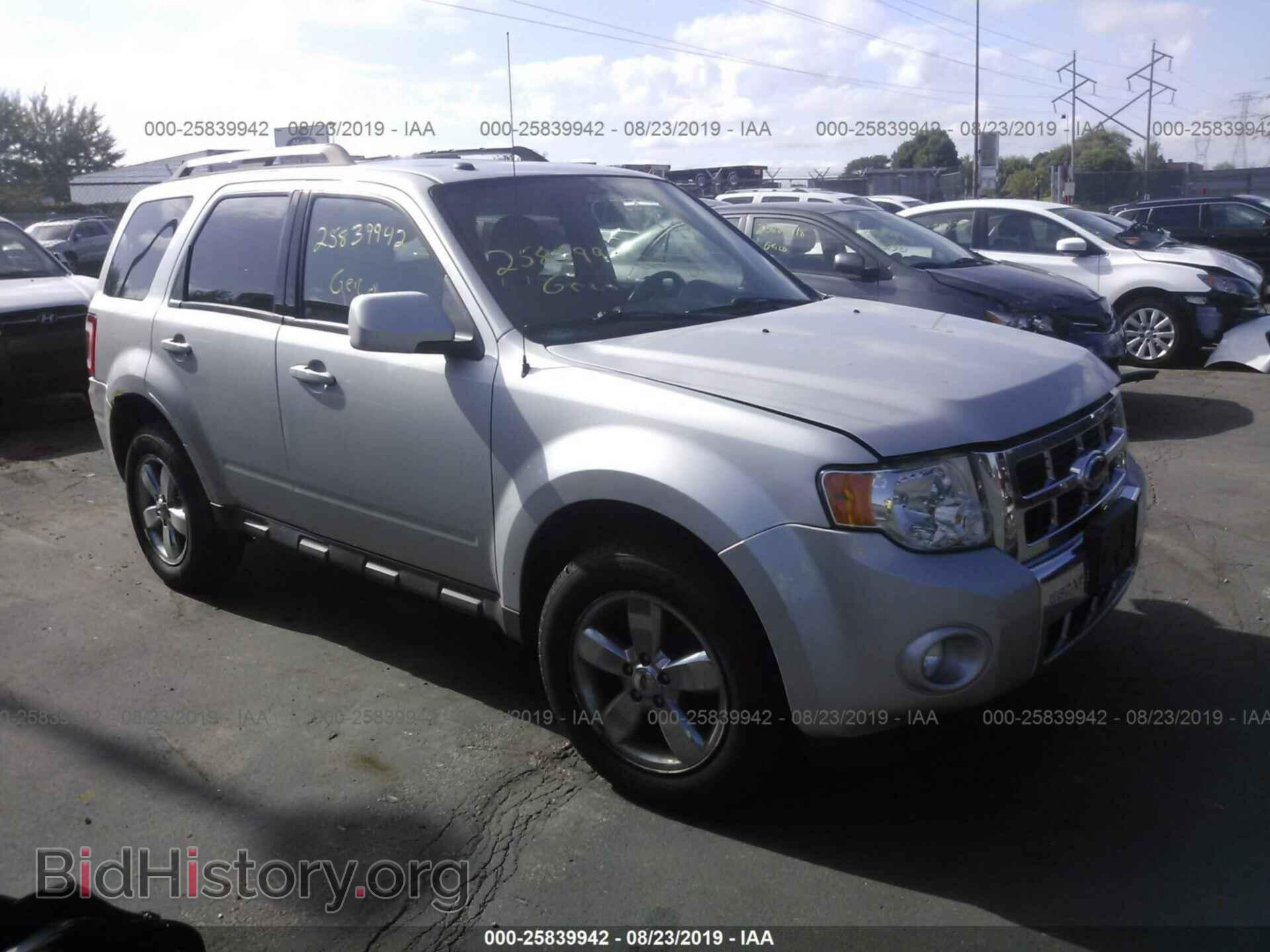 Фотография 1FMCU047X9KC39741 - FORD ESCAPE 2009