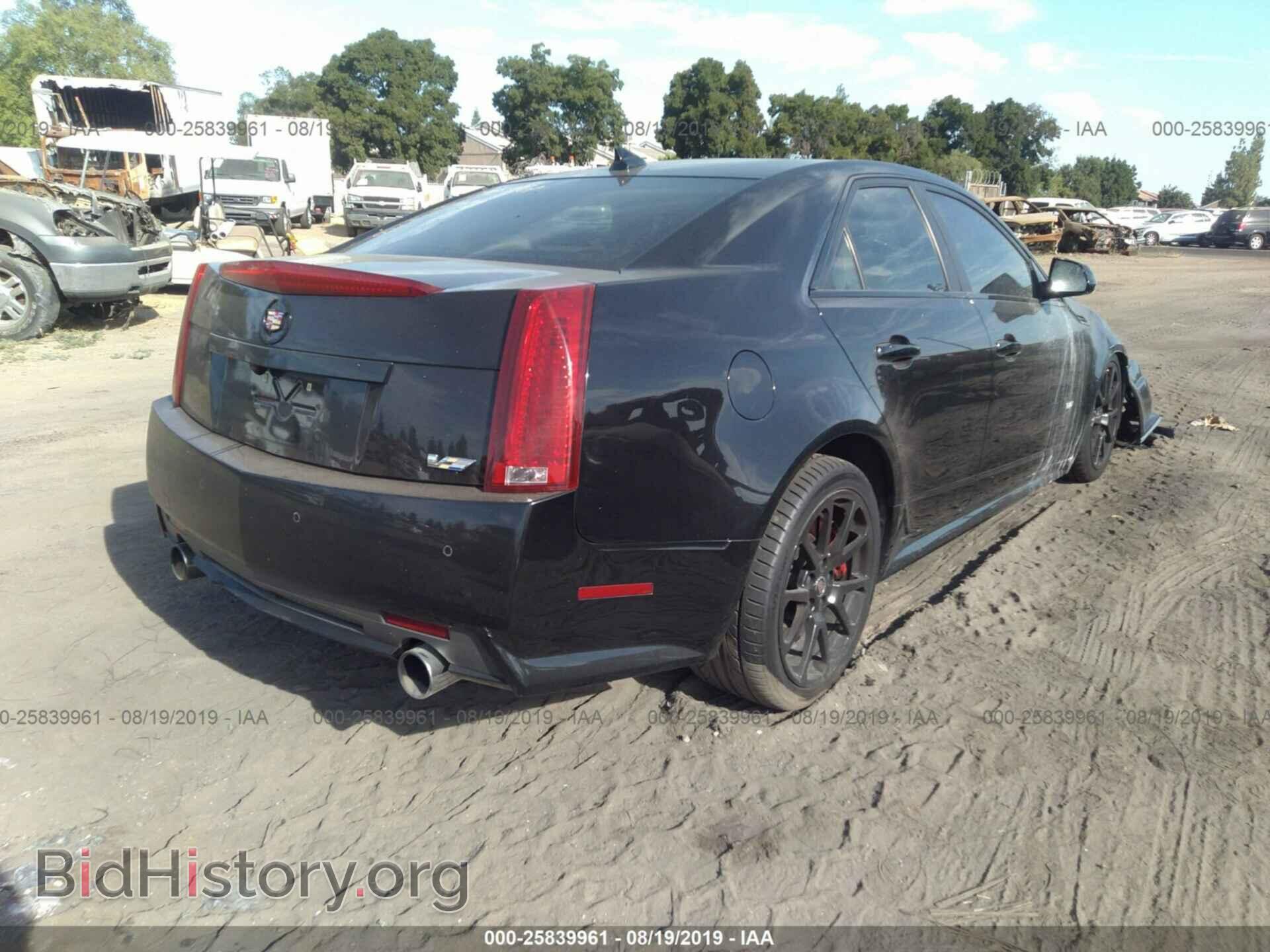 2010 CADILLAC CTS-V - VIN: 1G6DV5EP4A0127814 - Фото 4