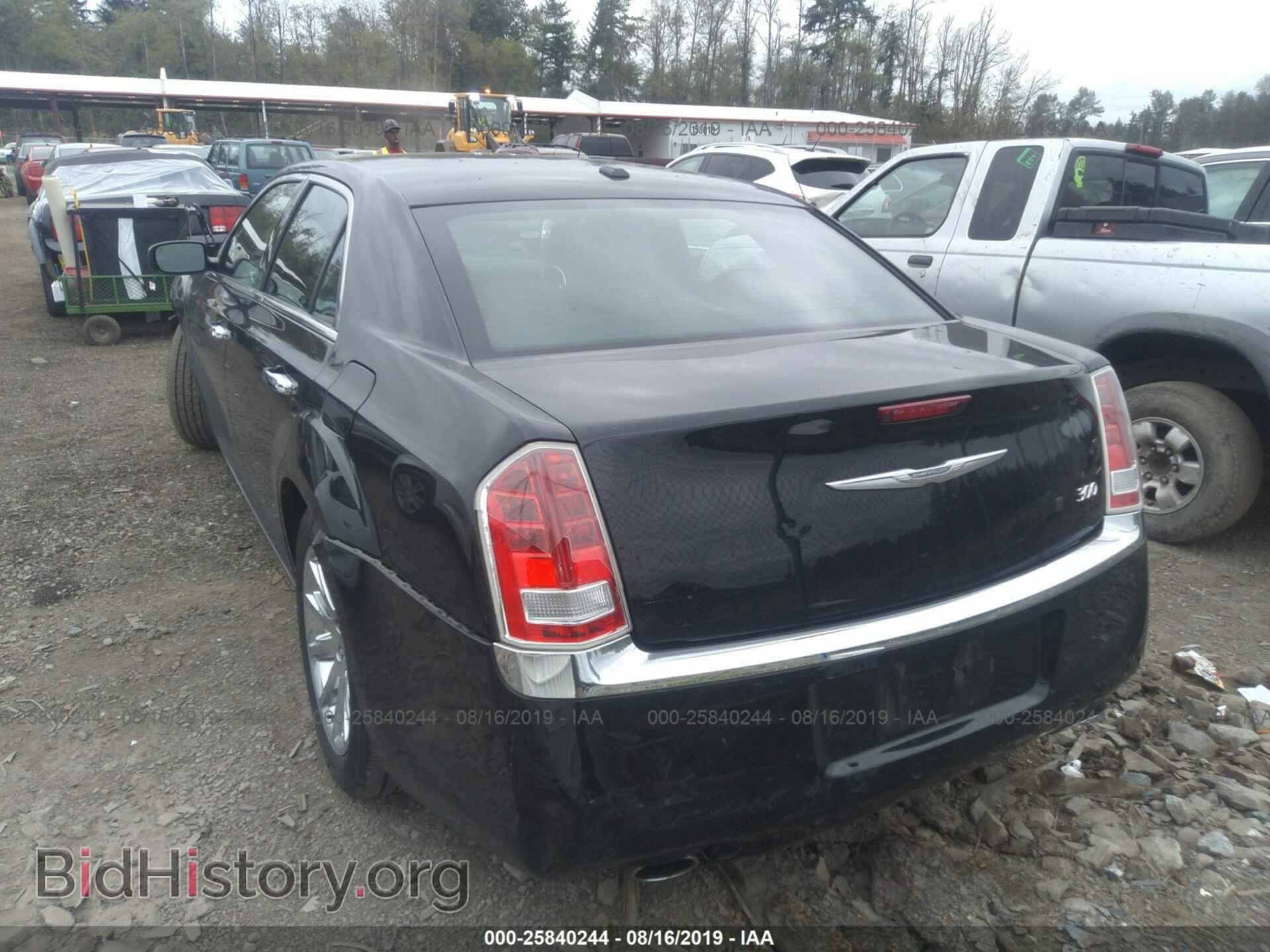 2012 CHRYSLER 300 - VIN: 2C3CCACG7CH249967 - Фото 3