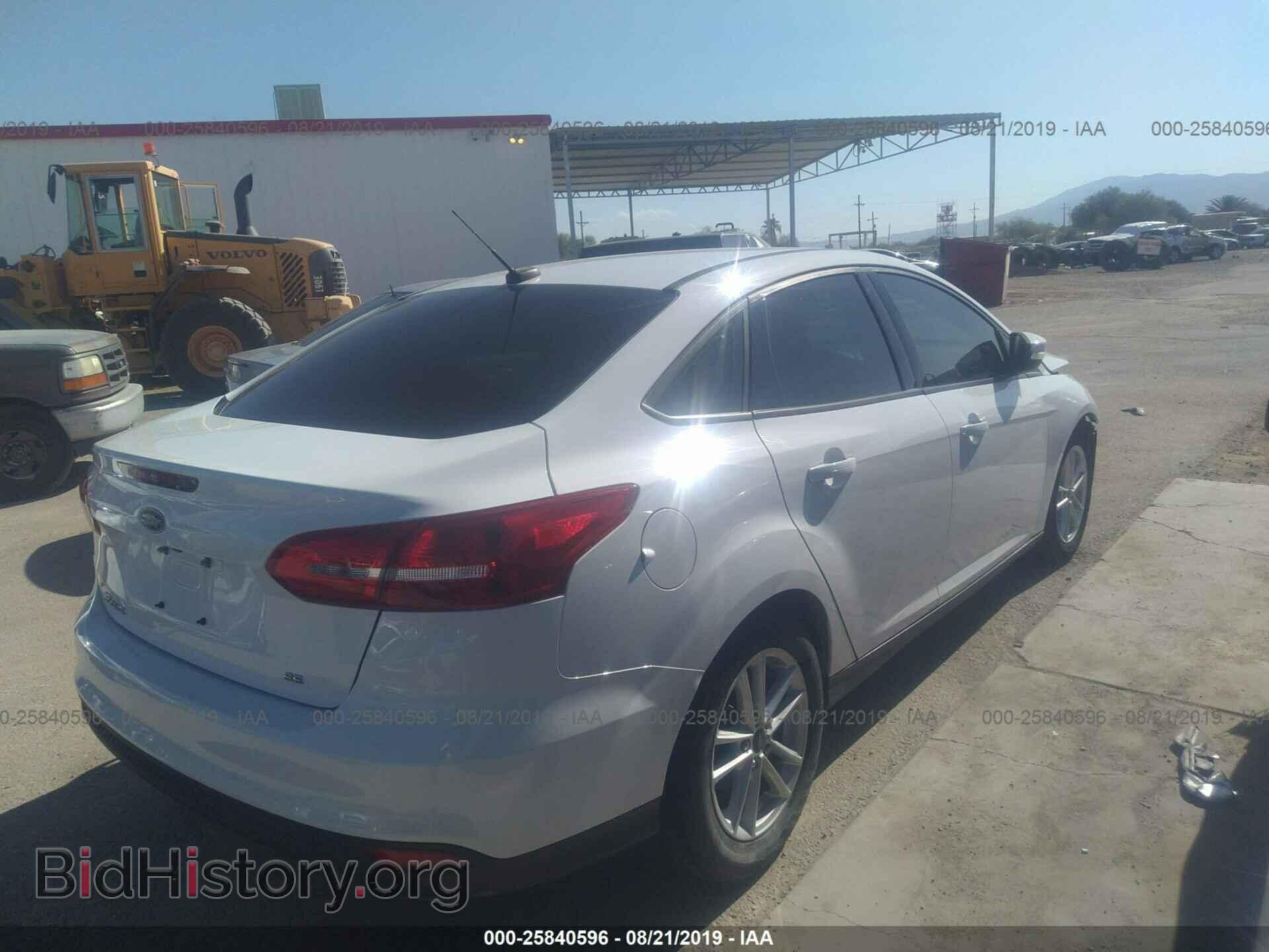 2017 FORD FOCUS - VIN: 1FADP3F29HL344031 - Фото 4