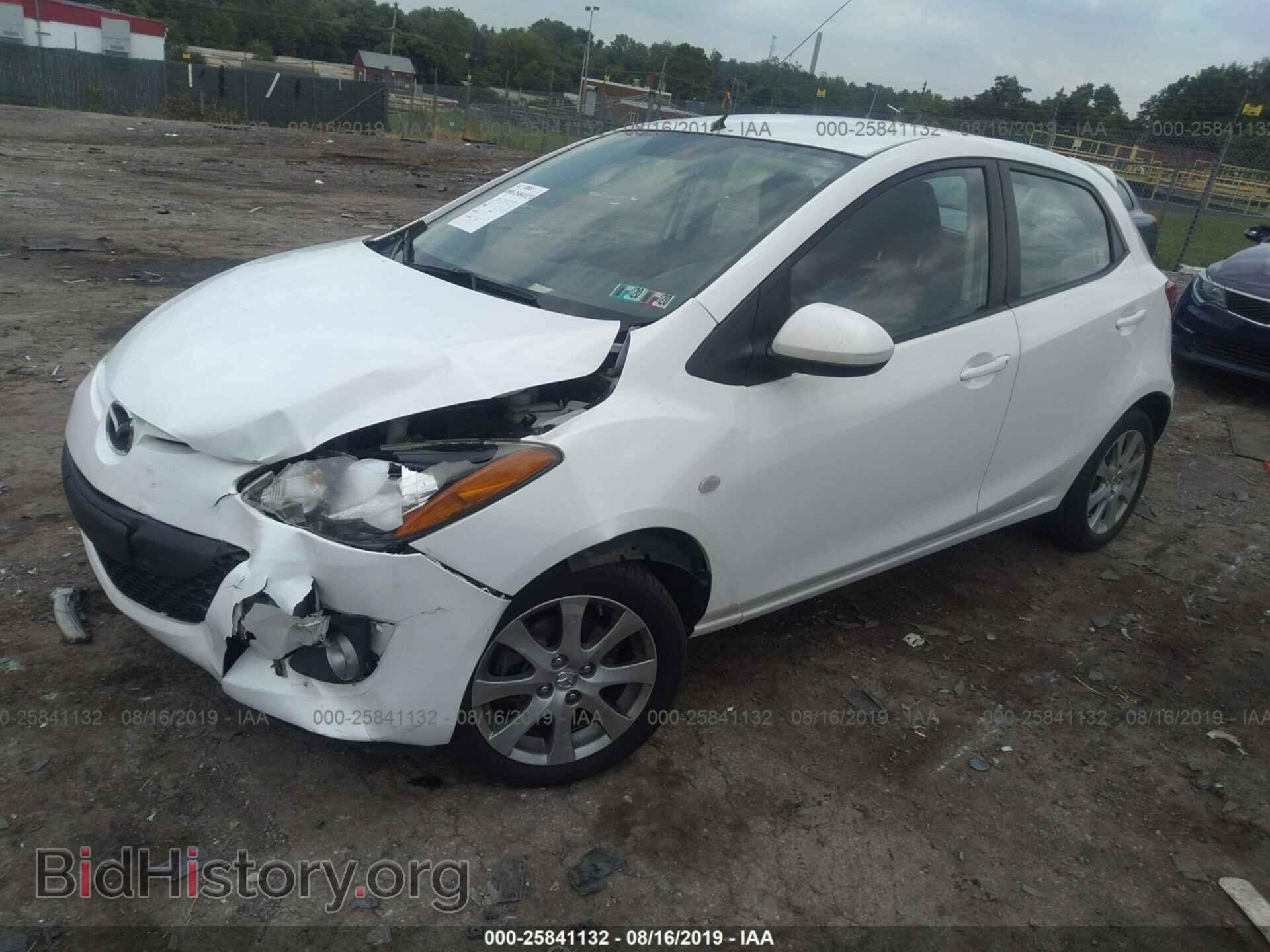 2011 MAZDA MAZDA2 - VIN: JM1DE1HZ7B0120165 - Photo 2