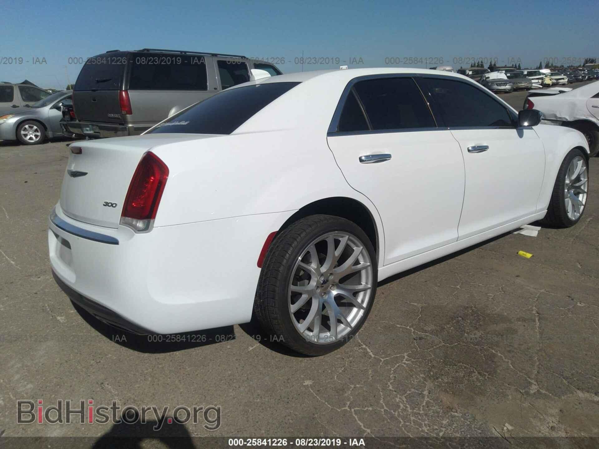 2018 CHRYSLER 300 - VIN: 2C3CCAEG8JH127256 - Фото 4