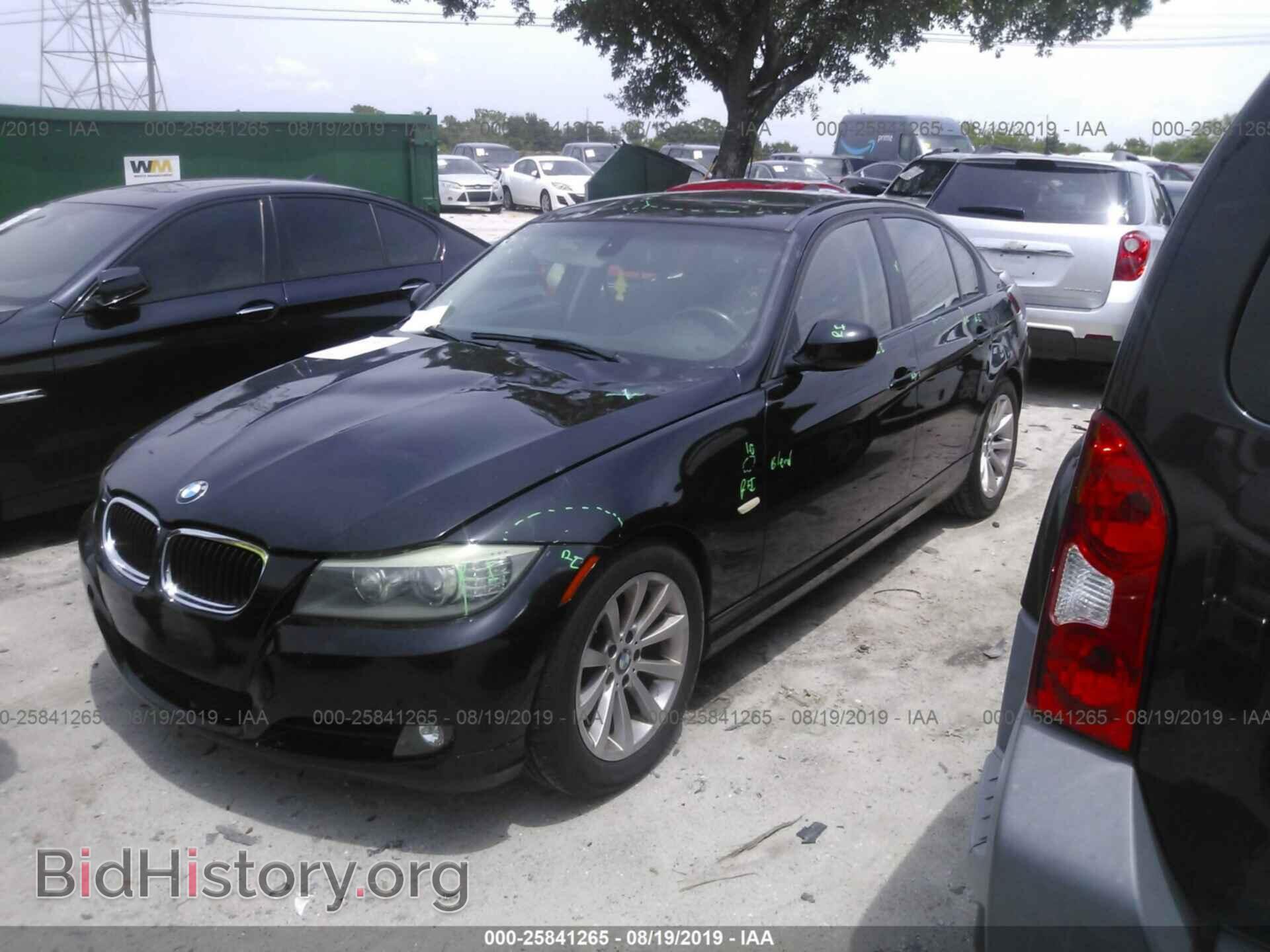 2011 BMW 328 - VIN: WBAPH7G56BNM55374 - Фото 2