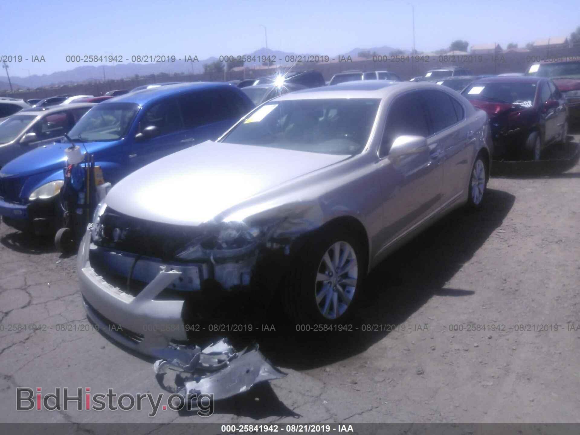 2011 LEXUS LS - VIN: JTHBL5EF3B5106635 - Фото 2