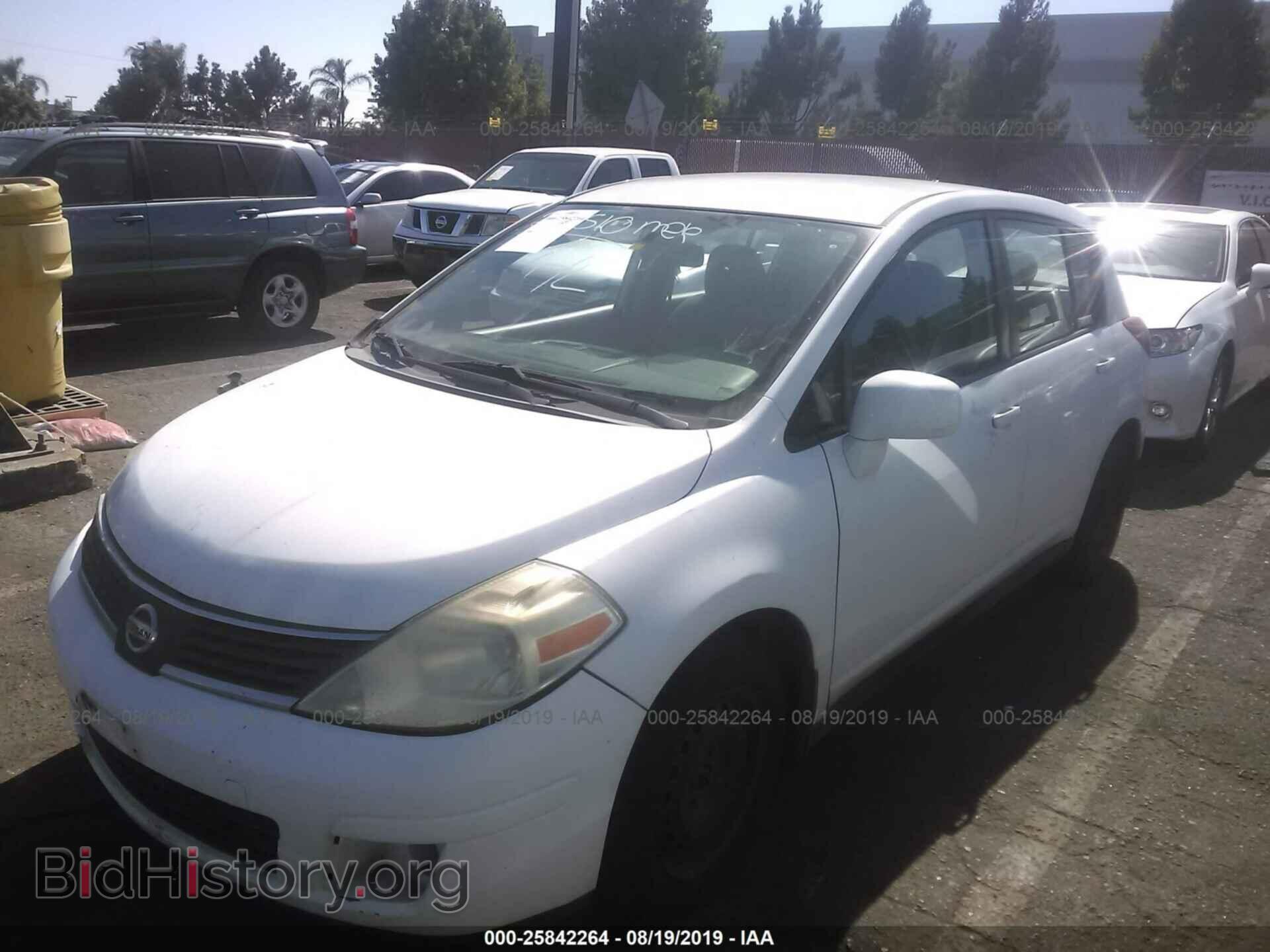 2009 NISSAN VERSA - VIN: 3N1BC13E09L365987 - Фото 2
