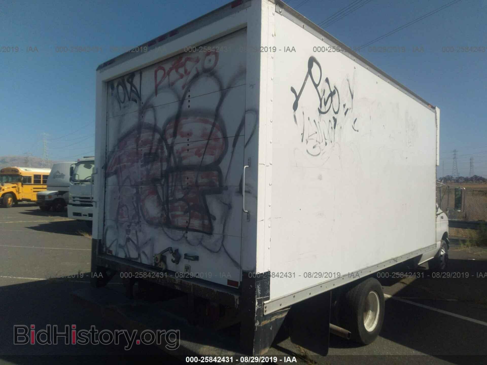 2000 FORD ECONOLINE - VIN: 1FDWE35S8YHB57274 - Фото 4