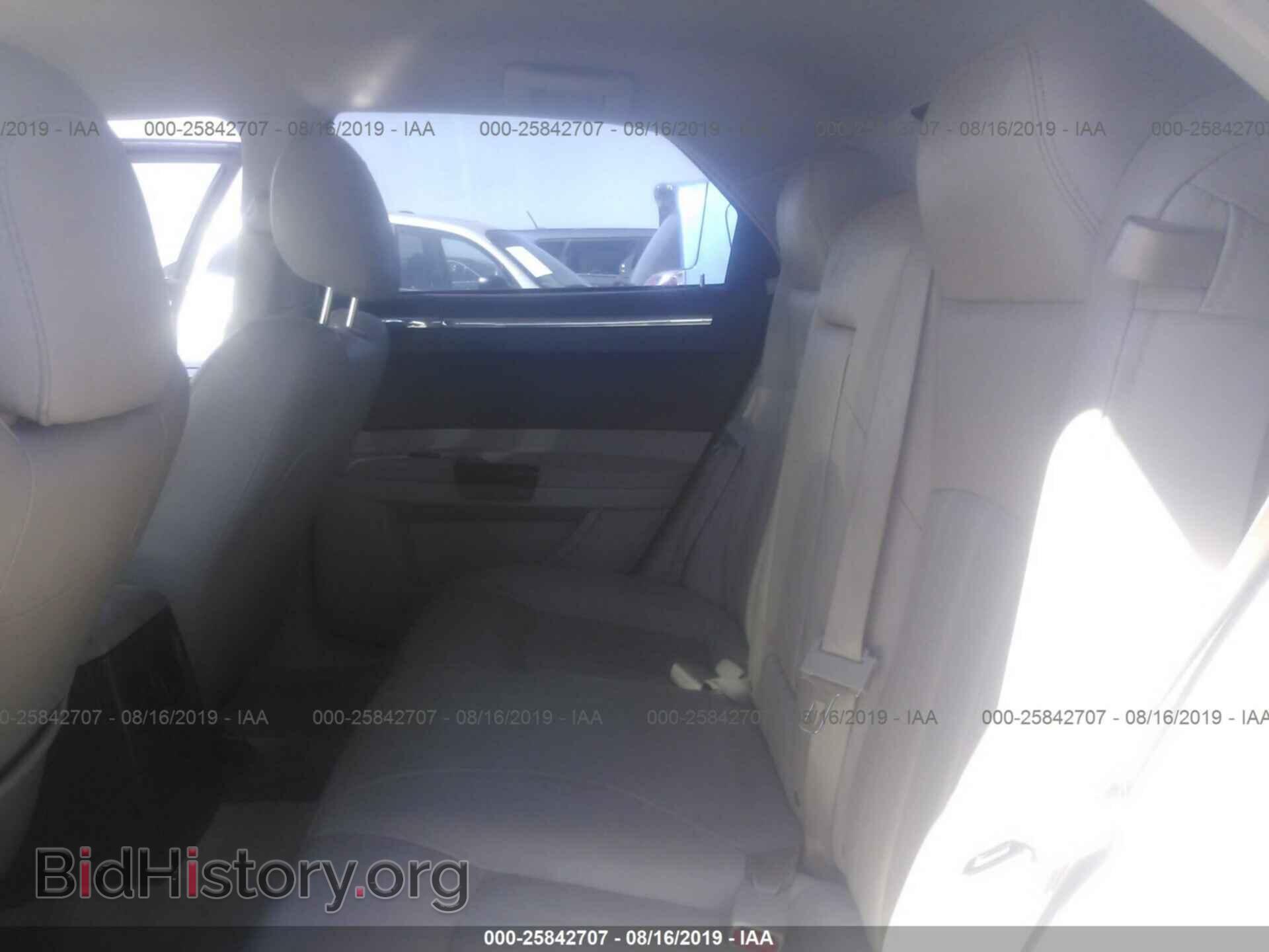 2006 CHRYSLER 300C - VIN: 2C3KA63H36H192551 - Фото 8