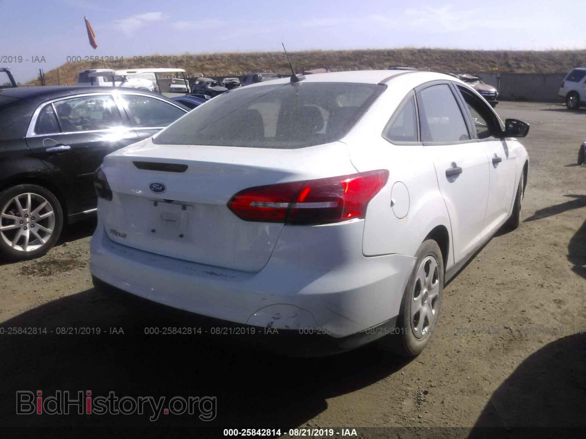 2016 FORD FOCUS - VIN: 1FADP3E23GL238772 - Photo 4