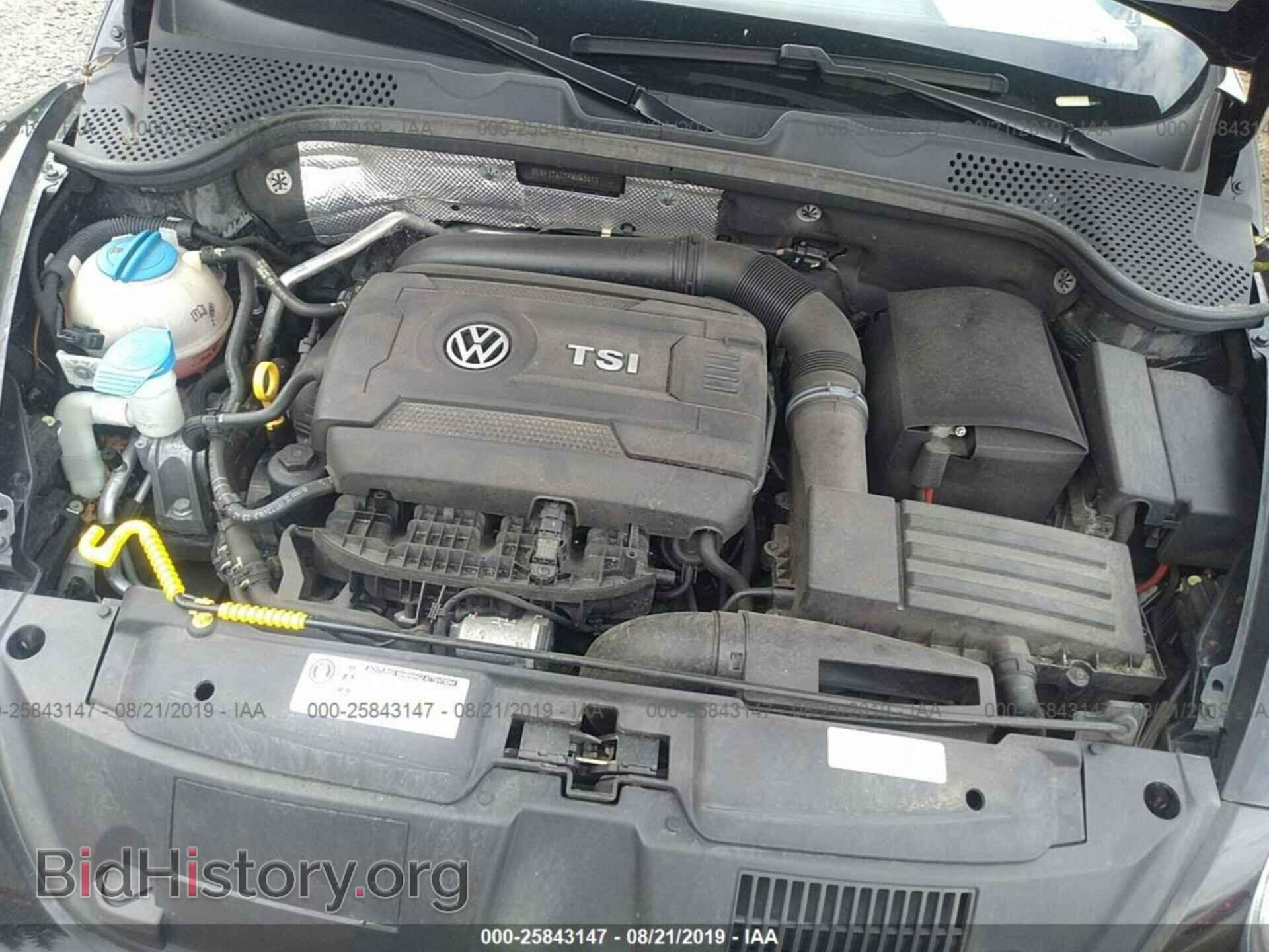 2015 VOLKSWAGEN BEETLE - VIN: 3VWF17AT7FM643411 - Фото 10