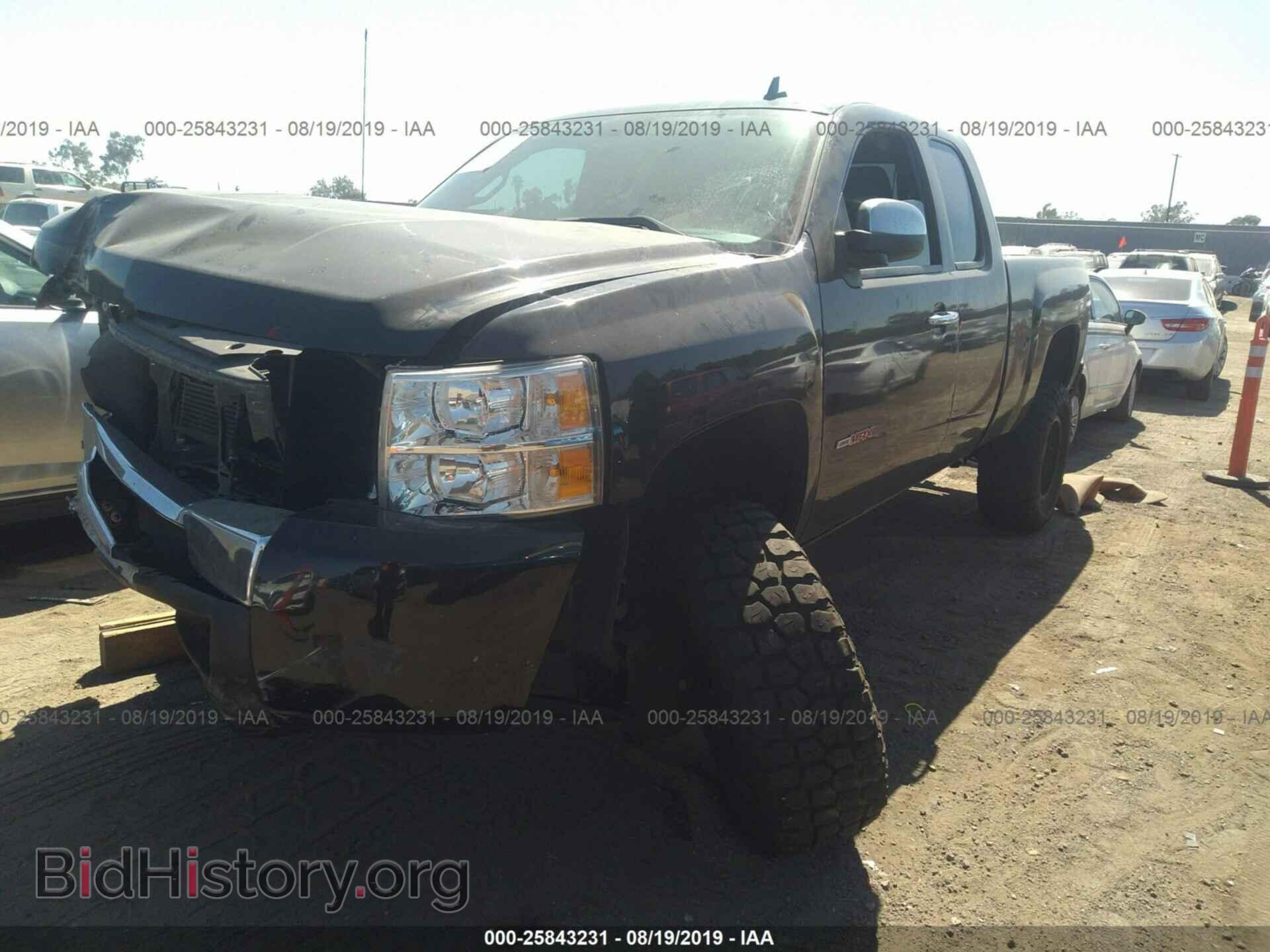 2010 CHEVROLET SILVERADO - VIN: 1GCSCSE02AZ131626 - Фото 2