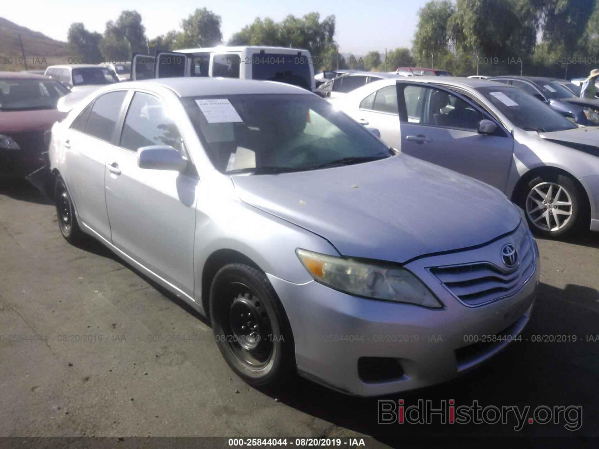 Photo 4T4BF3EK2BR141006 - TOYOTA CAMRY 2011