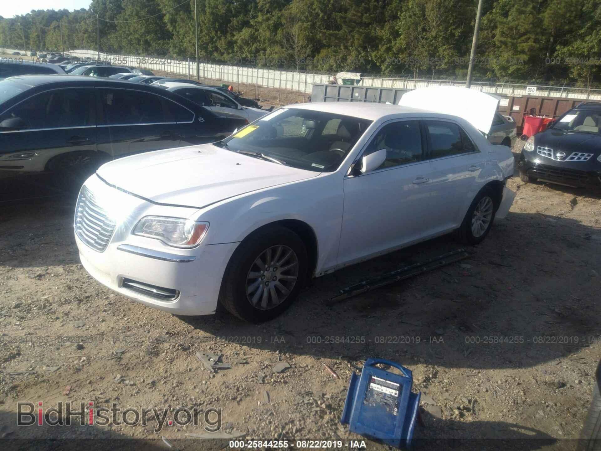 2012 CHRYSLER 300 - VIN: 2C3CCAAG9CH231330 - Фото 2