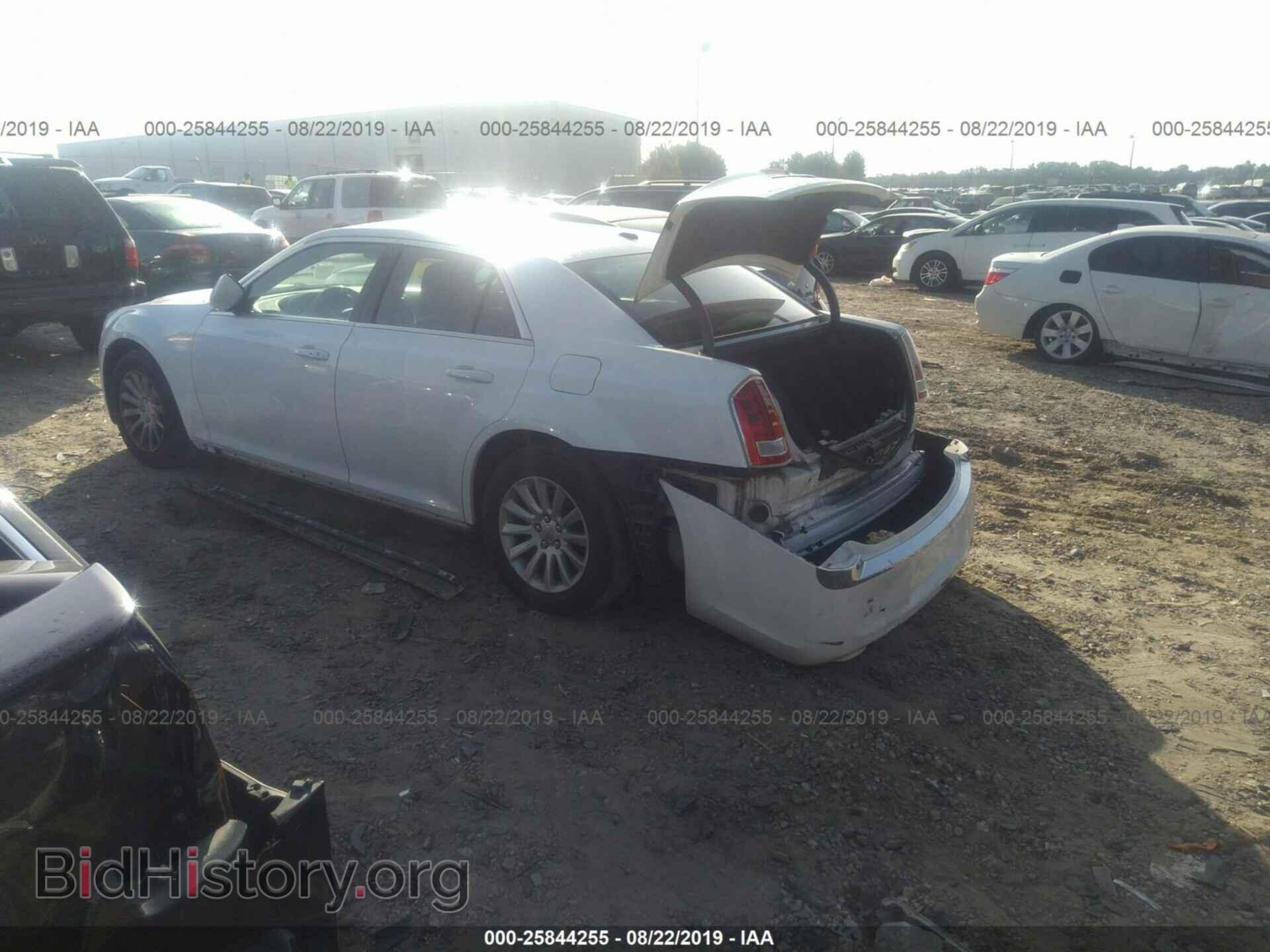 2012 CHRYSLER 300 - VIN: 2C3CCAAG9CH231330 - Фото 3