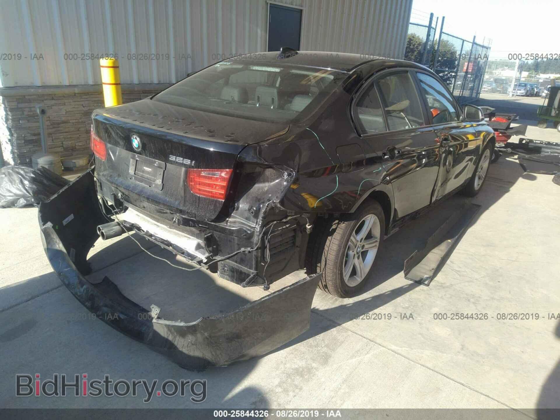 2015 BMW 328 - VIN: WBA3A5C52FF608622 - Photo 4