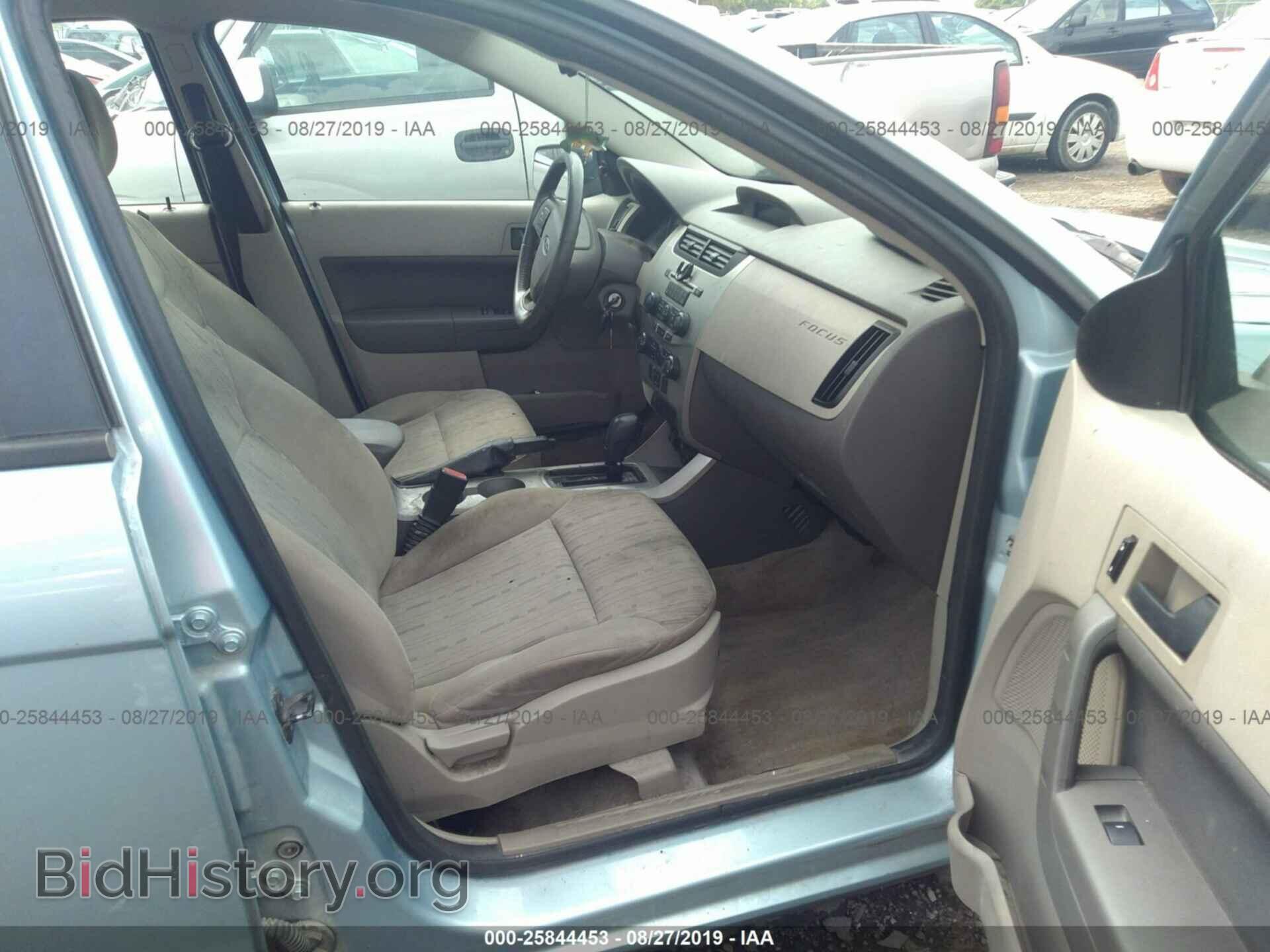 2008 FORD FOCUS - VIN: 1FAHP35NX8W254673 - Фото 5