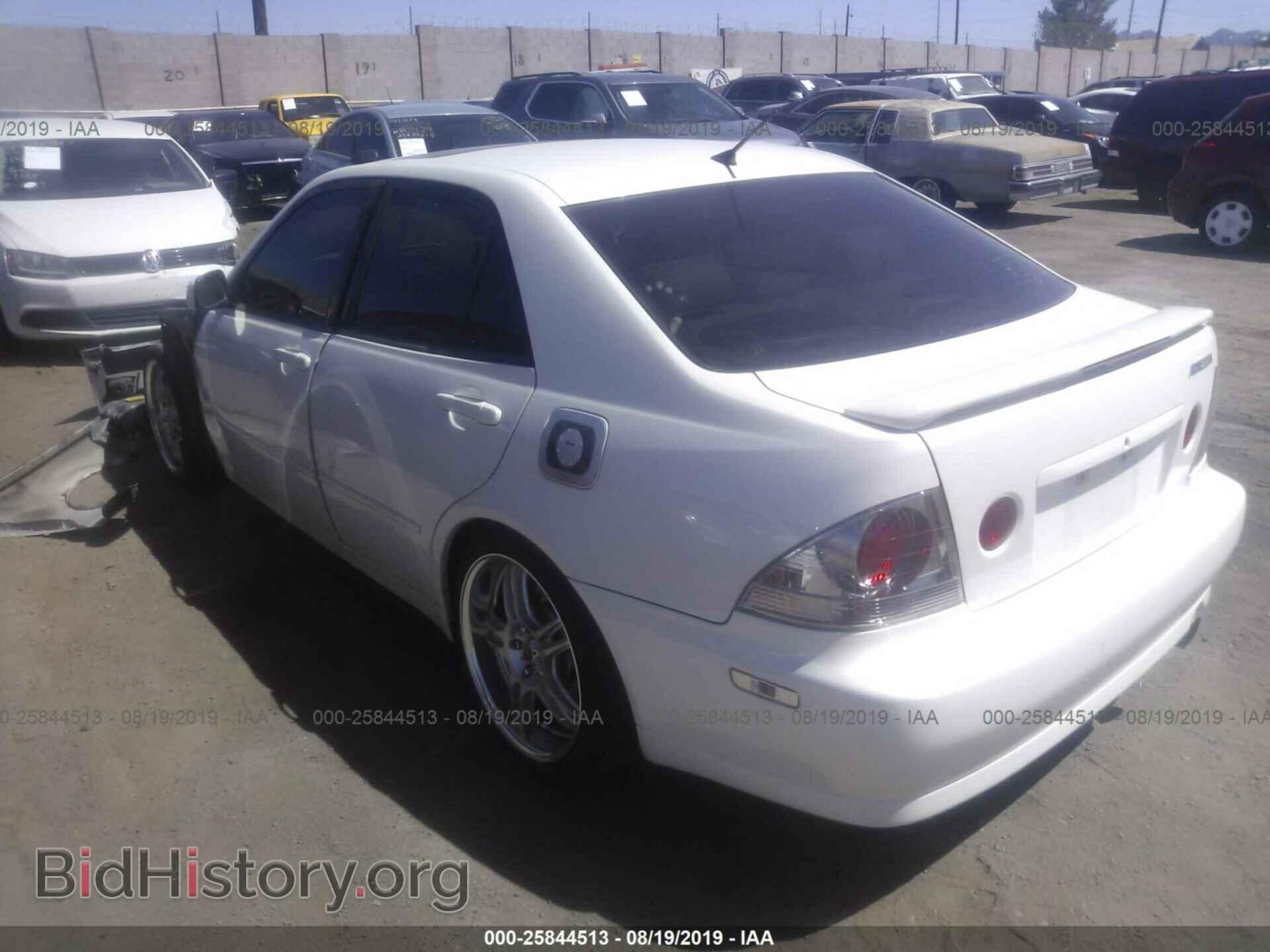2001 LEXUS IS - VIN: JTHBD182610010136 - Photo 3