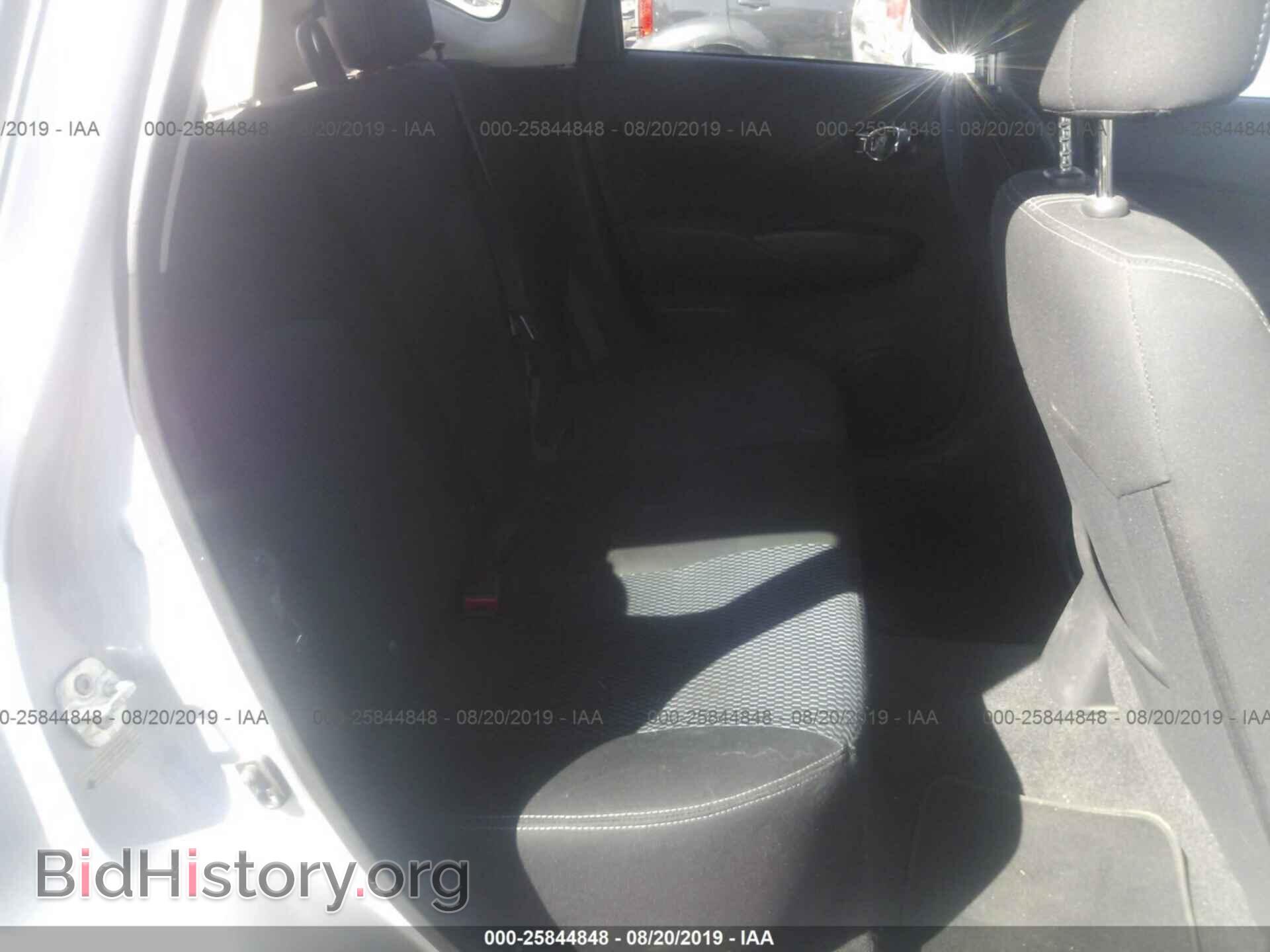 2015 NISSAN VERSA NOTE - VIN: 3N1CE2CP0FL386842 - Фото 8