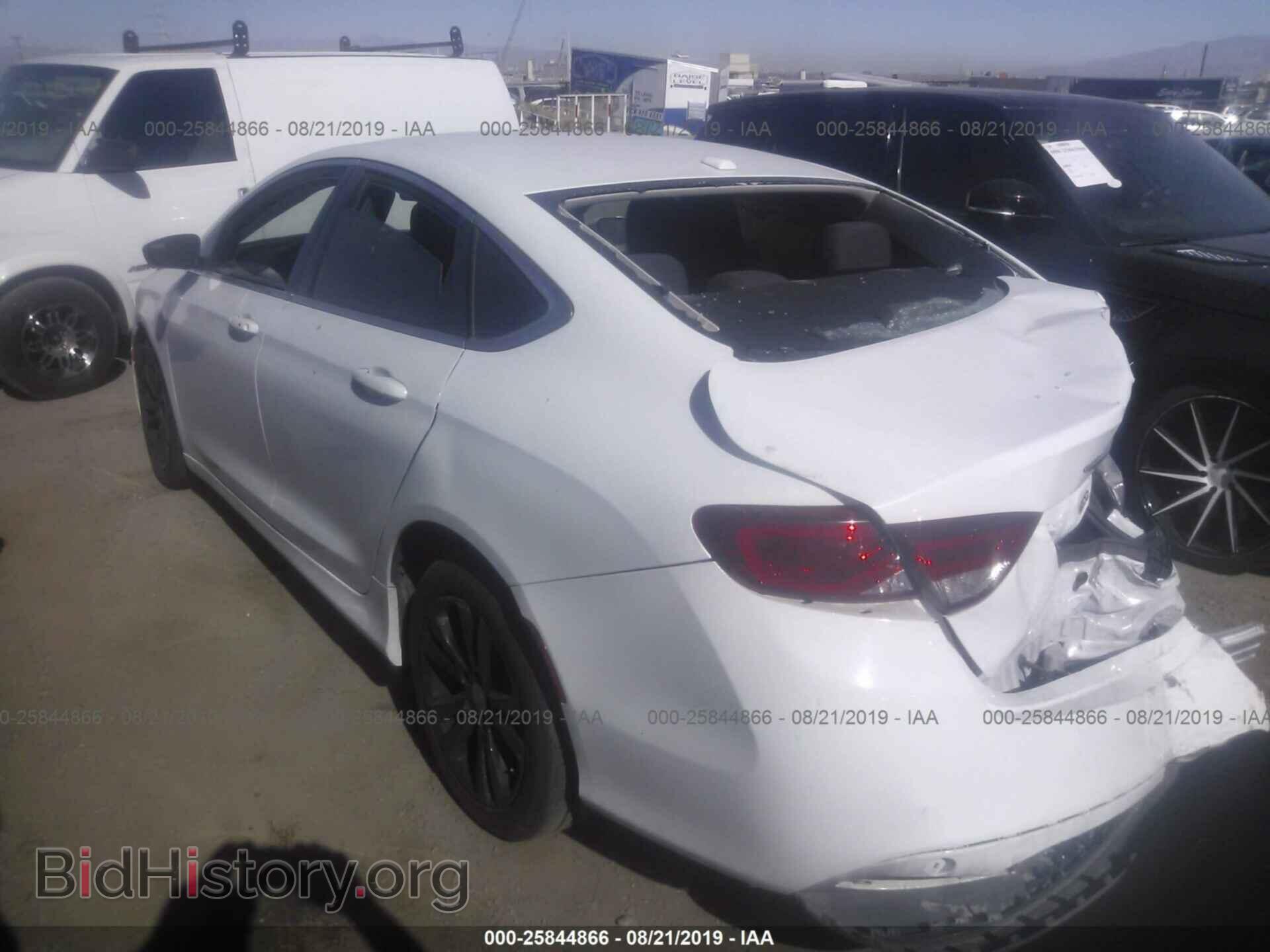 2015 CHRYSLER 200 - VIN: 1C3CCCAB9FN604264 - Фото 3