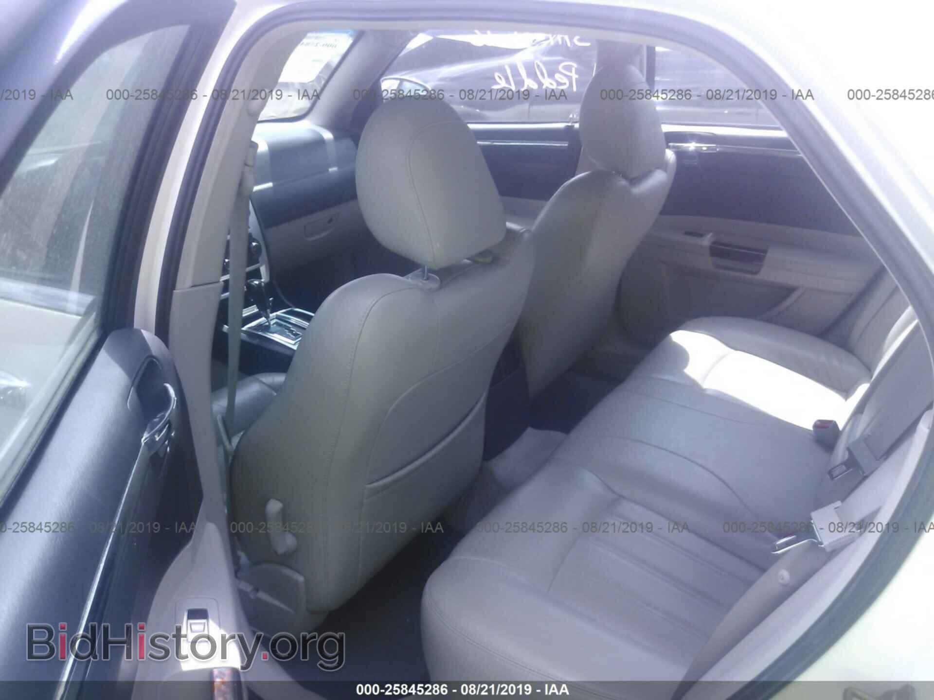 2005 CHRYSLER 300C - VIN: 2C3JA63H65H168626 - Фото 8