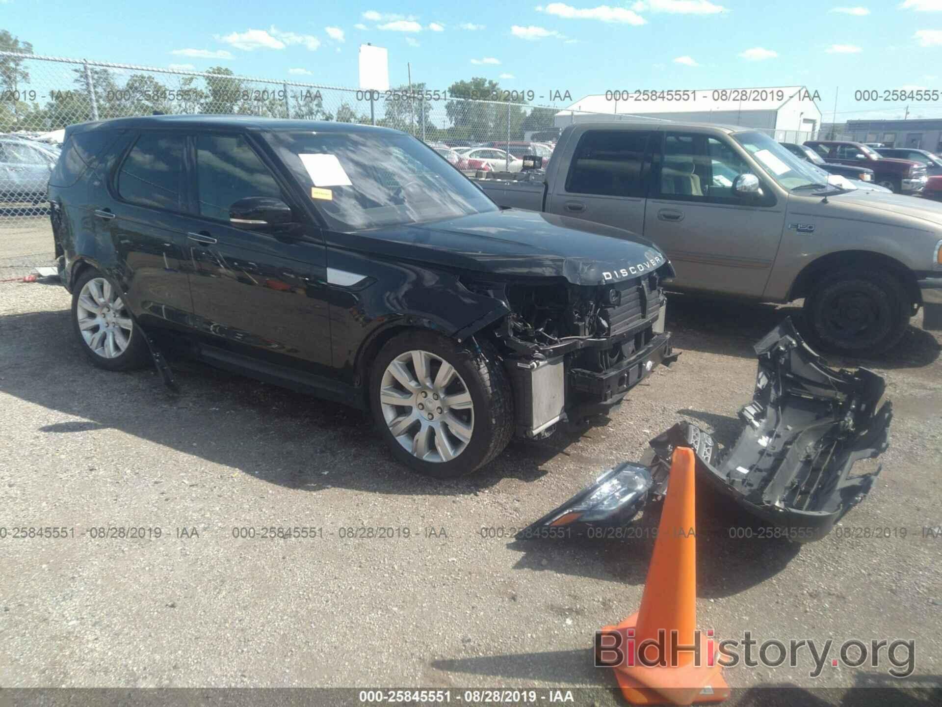 Photo SALRT2RV0JA054945 - LAND ROVER DISCOVERY 2018