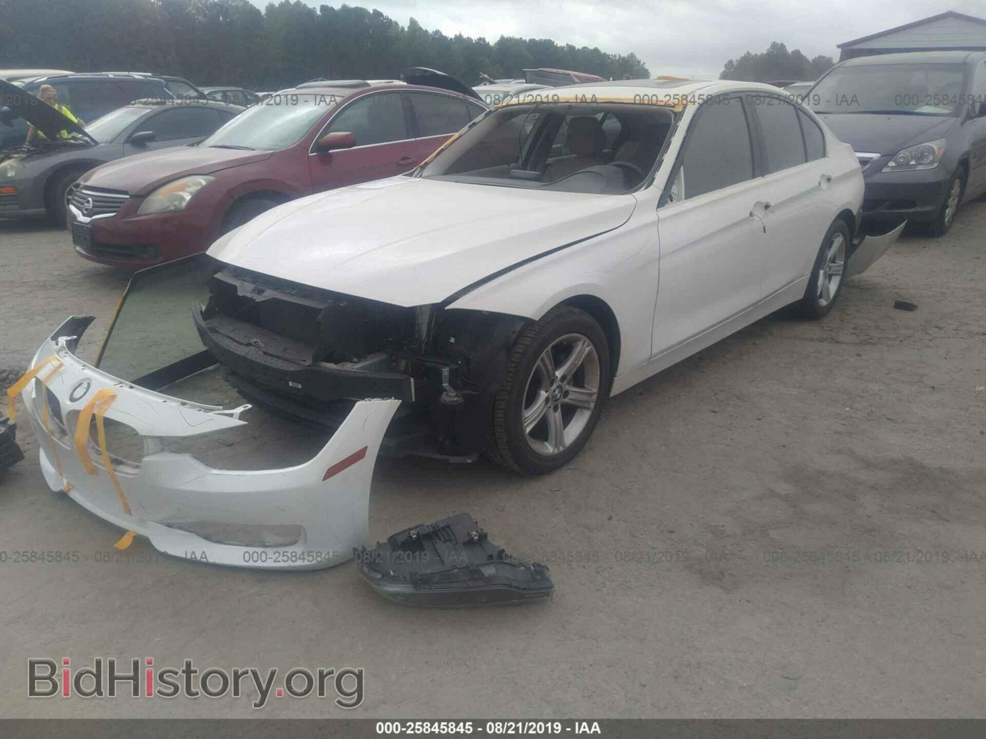 2014 BMW 328 - VIN: WBA3A5C50EP601662 - Фото 2