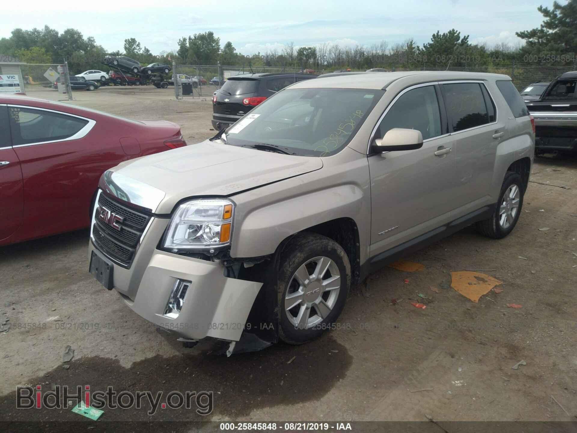 2011 GMC TERRAIN - VIN: 2CTALMEC6B6217413 - Photo 2