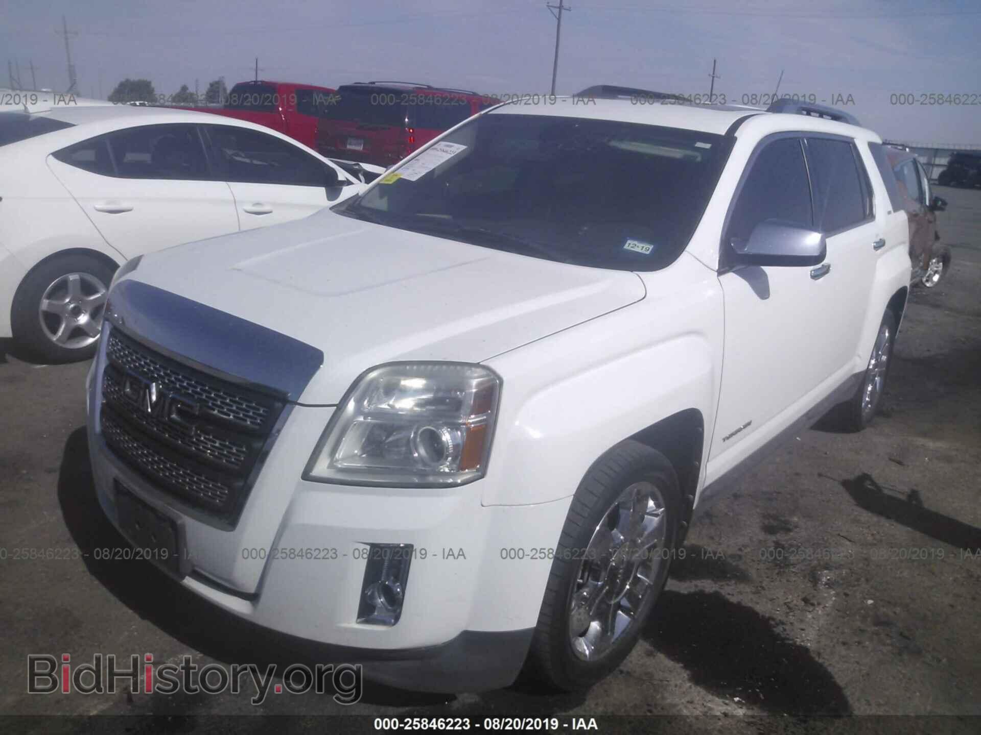 2011 GMC TERRAIN - VIN: 2CTFLWE57B6302618 - Фото 2