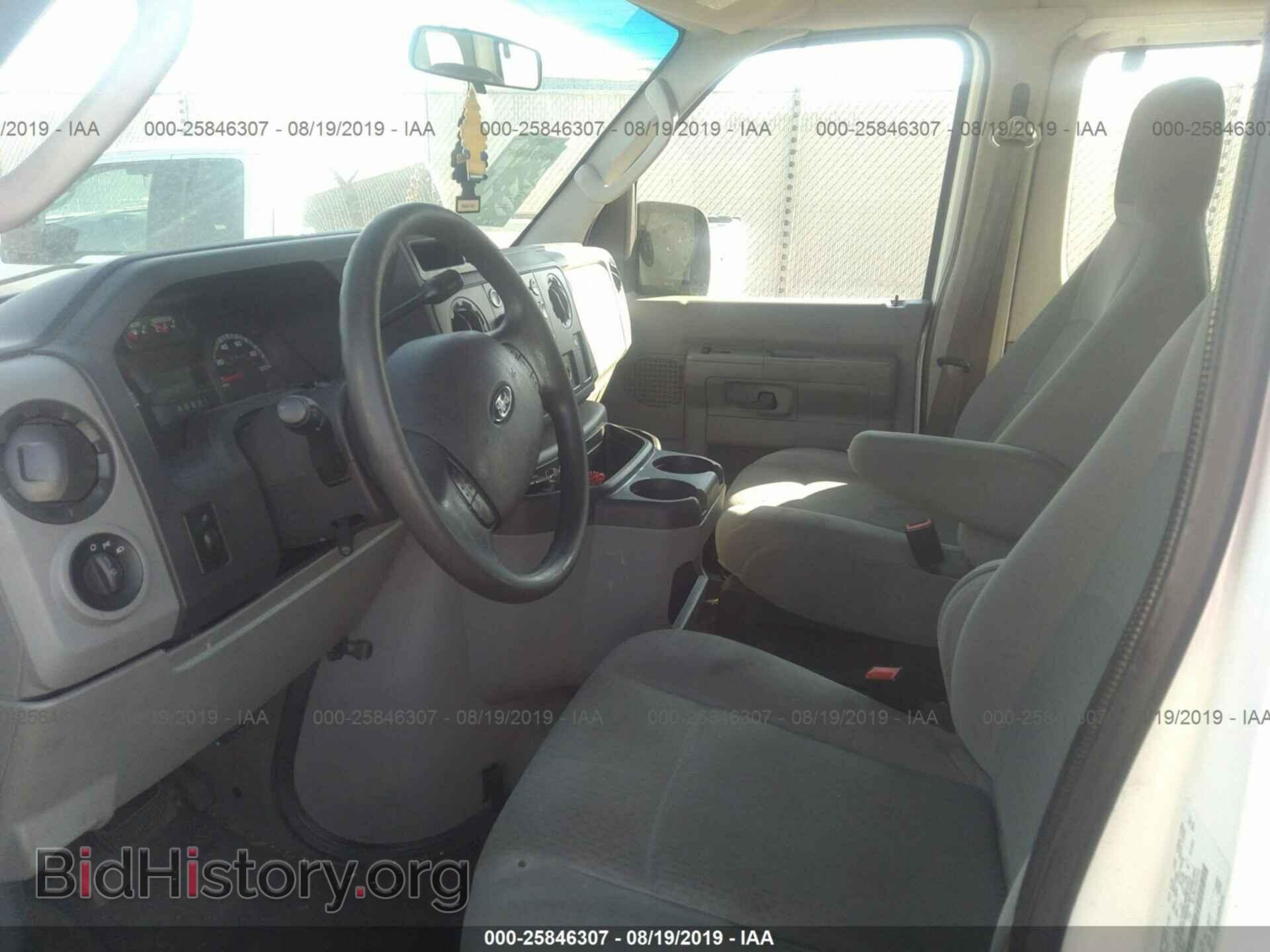 2009 FORD ECONOLINE - VIN: 1FBSS31LX9DA72041 - Фото 5