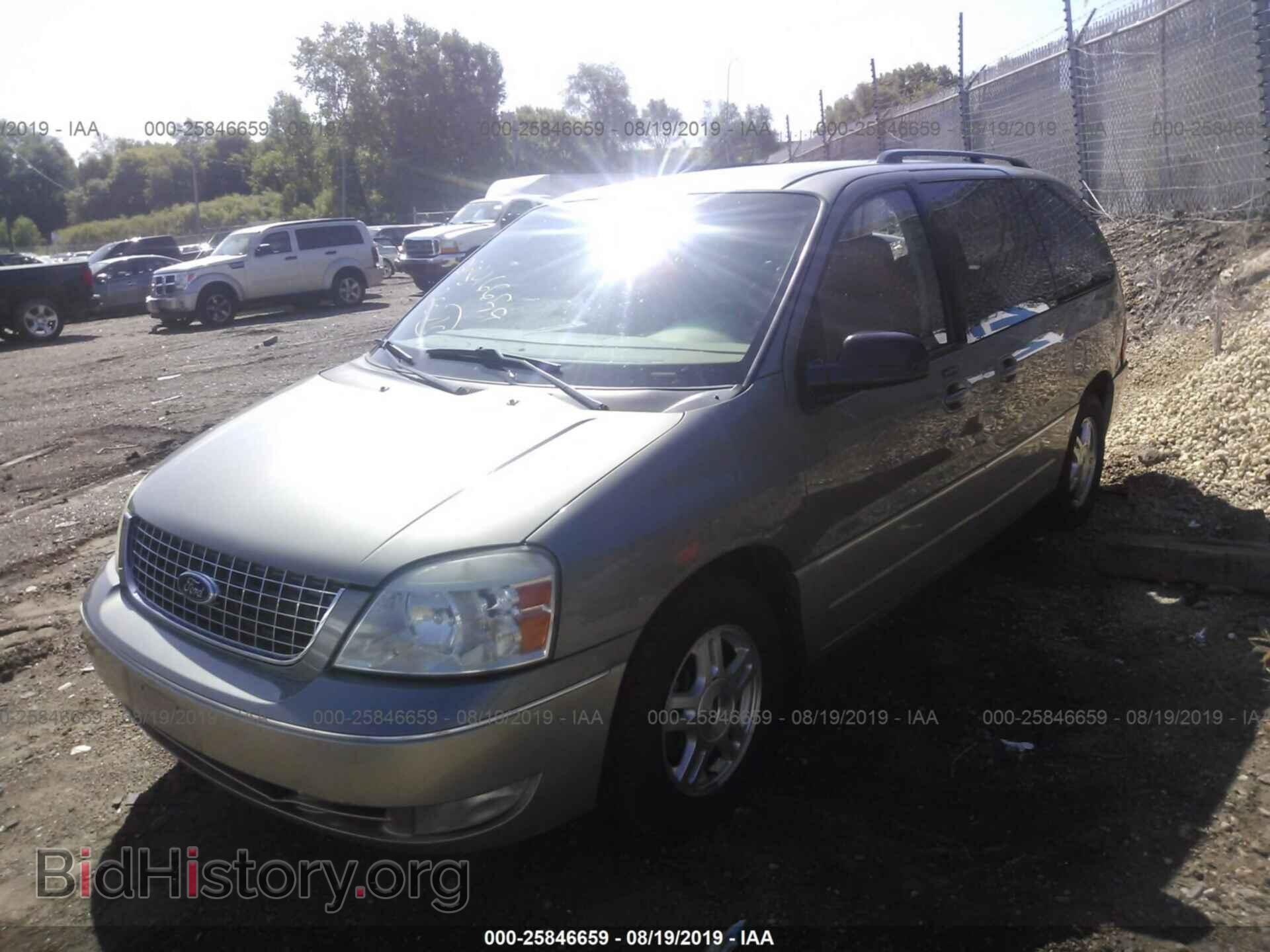 2004 FORD FREESTAR - VIN: 2FMDA58244BA75561 - Фото 2