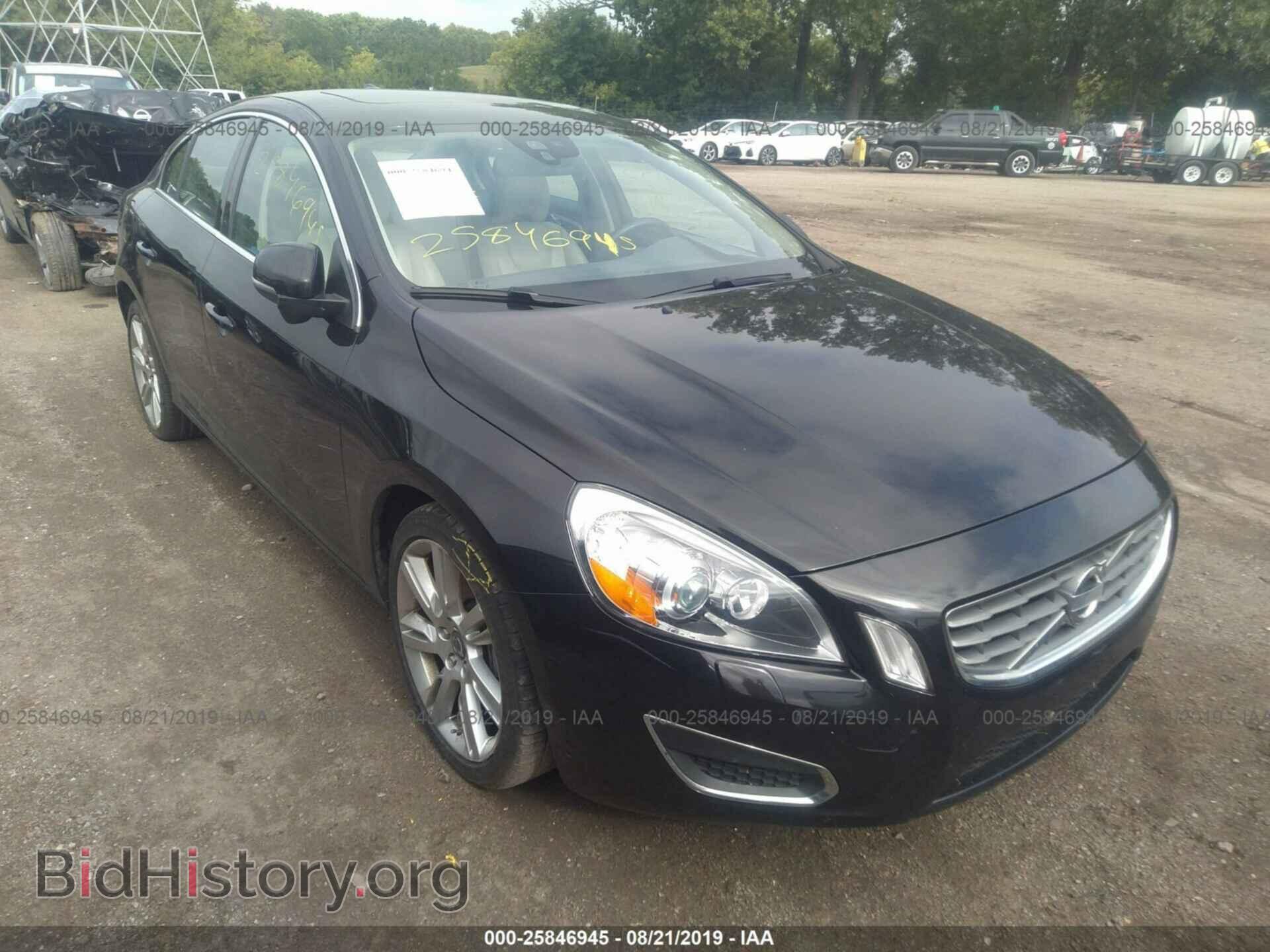 Фотография YV1902FH2B2009204 - VOLVO S60 2011