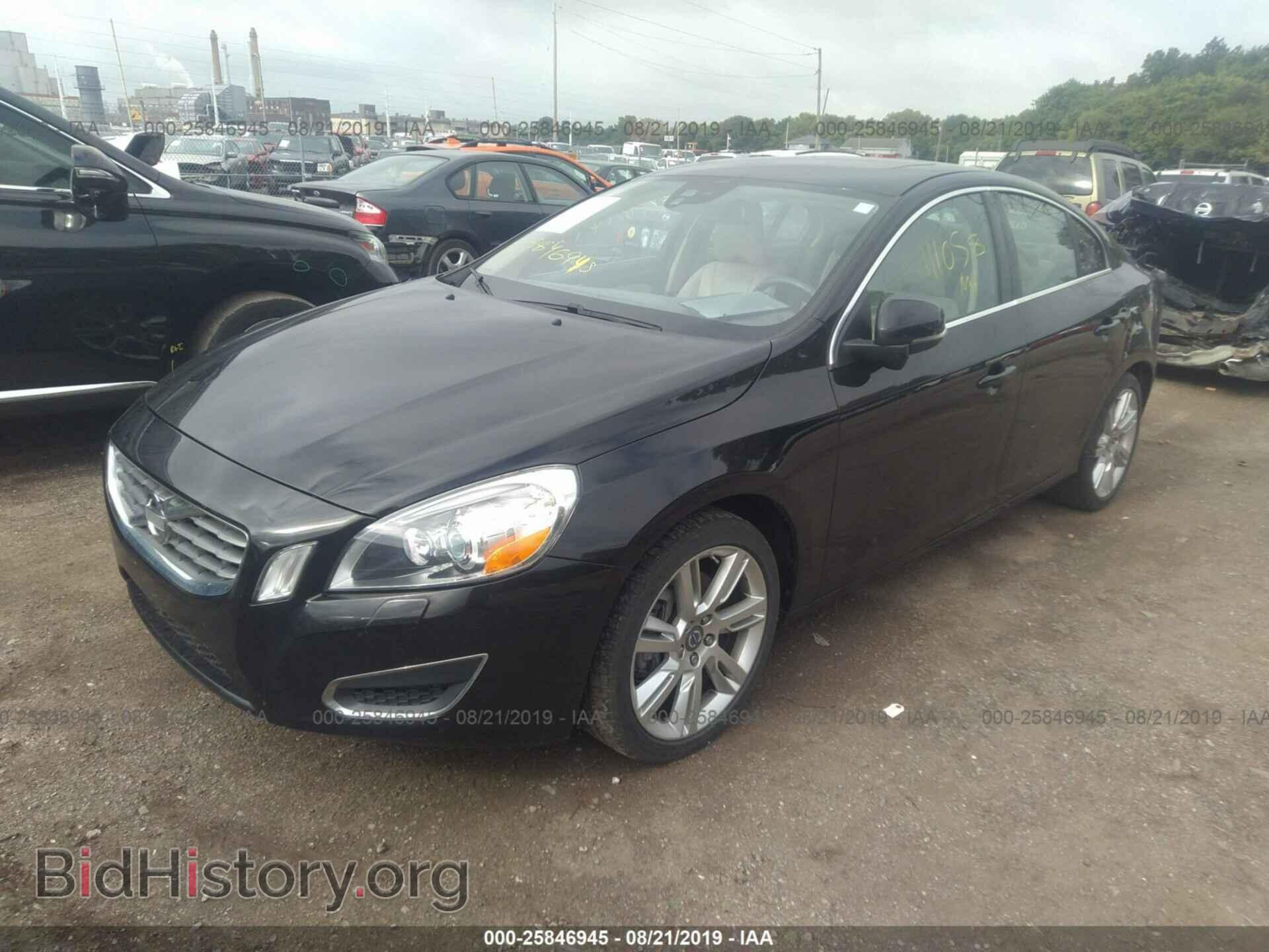 2011 VOLVO S60 - VIN: YV1902FH2B2009204 - Фото 2