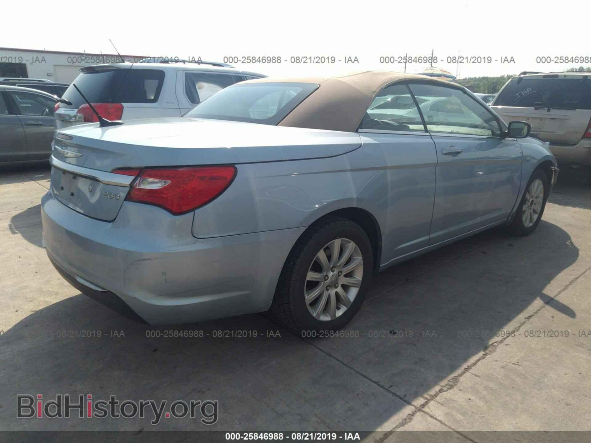 2013 CHRYSLER 200 - VIN: 1C3BCBEB6DN526684 - Photo 4