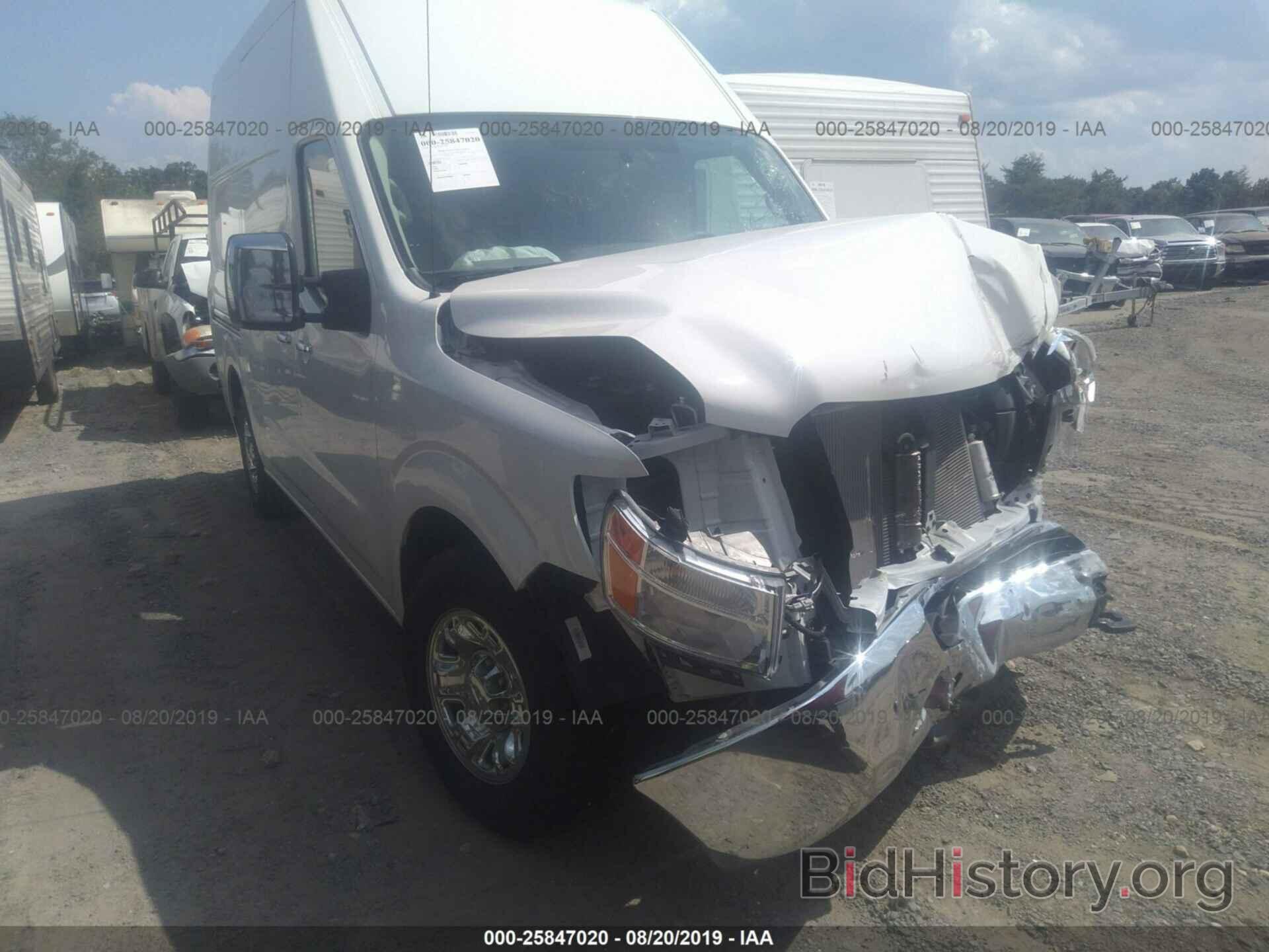 Photo 1N6AF0LY3JN812916 - NISSAN NV 2018