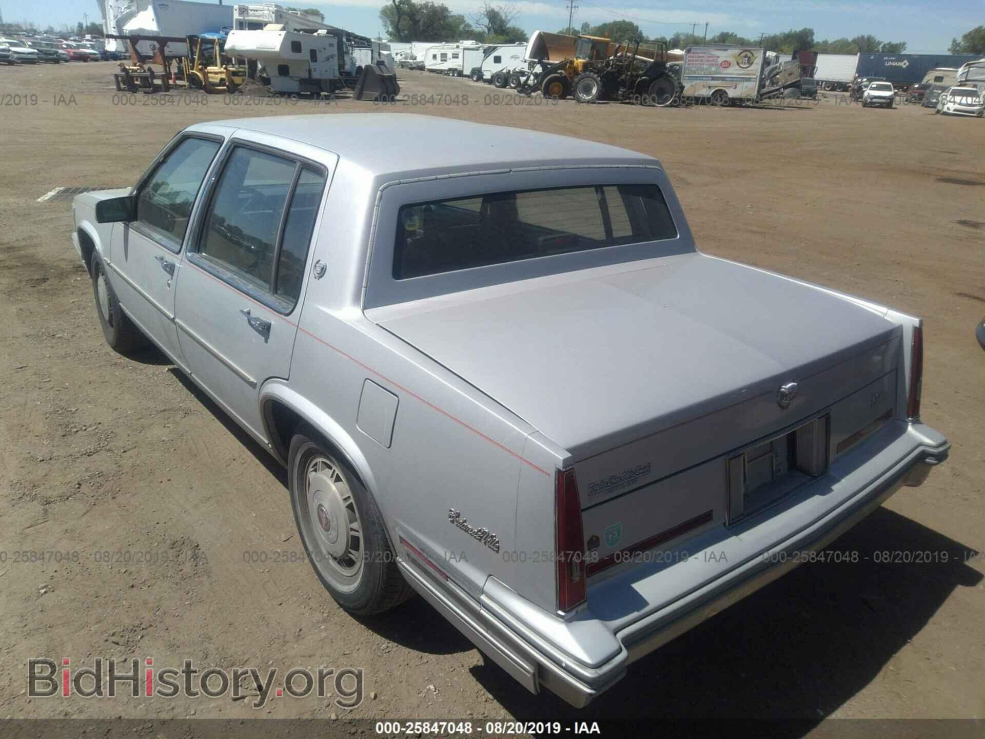 1986 CADILLAC DEVILLE - VIN: 1G6CD6989G4300705 - Фото 3