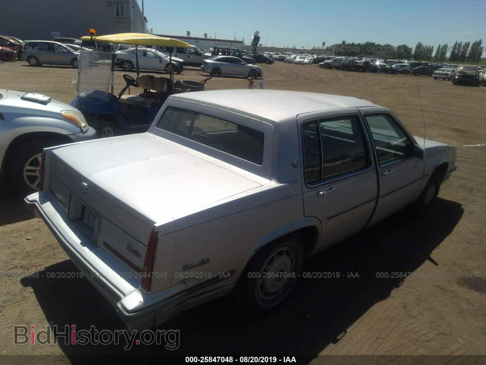 1986 CADILLAC DEVILLE - VIN: 1G6CD6989G4300705 - Фото 4