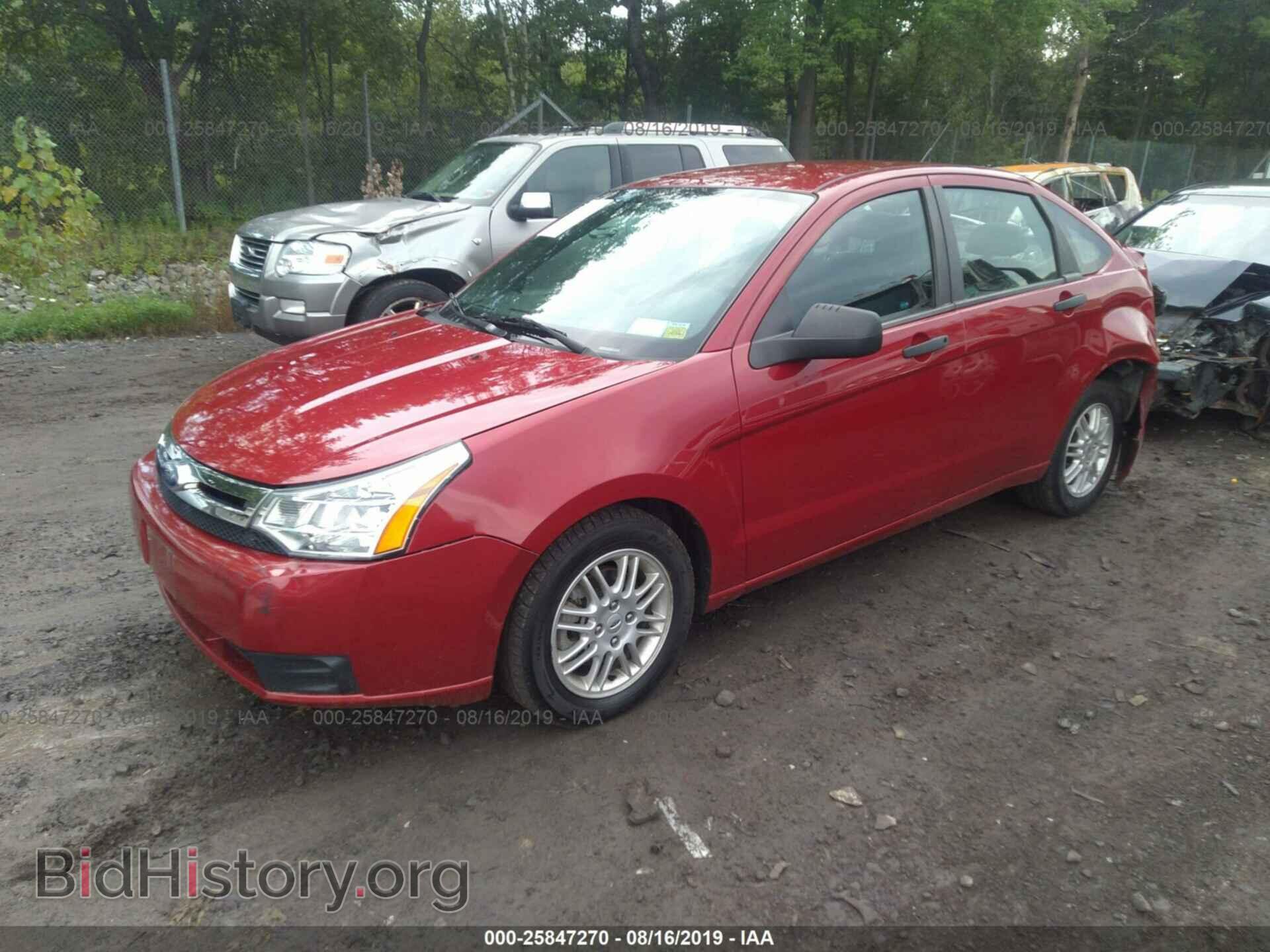 2011 FORD FOCUS - VIN: 1FAHP3FN9BW139861 - Фото 2